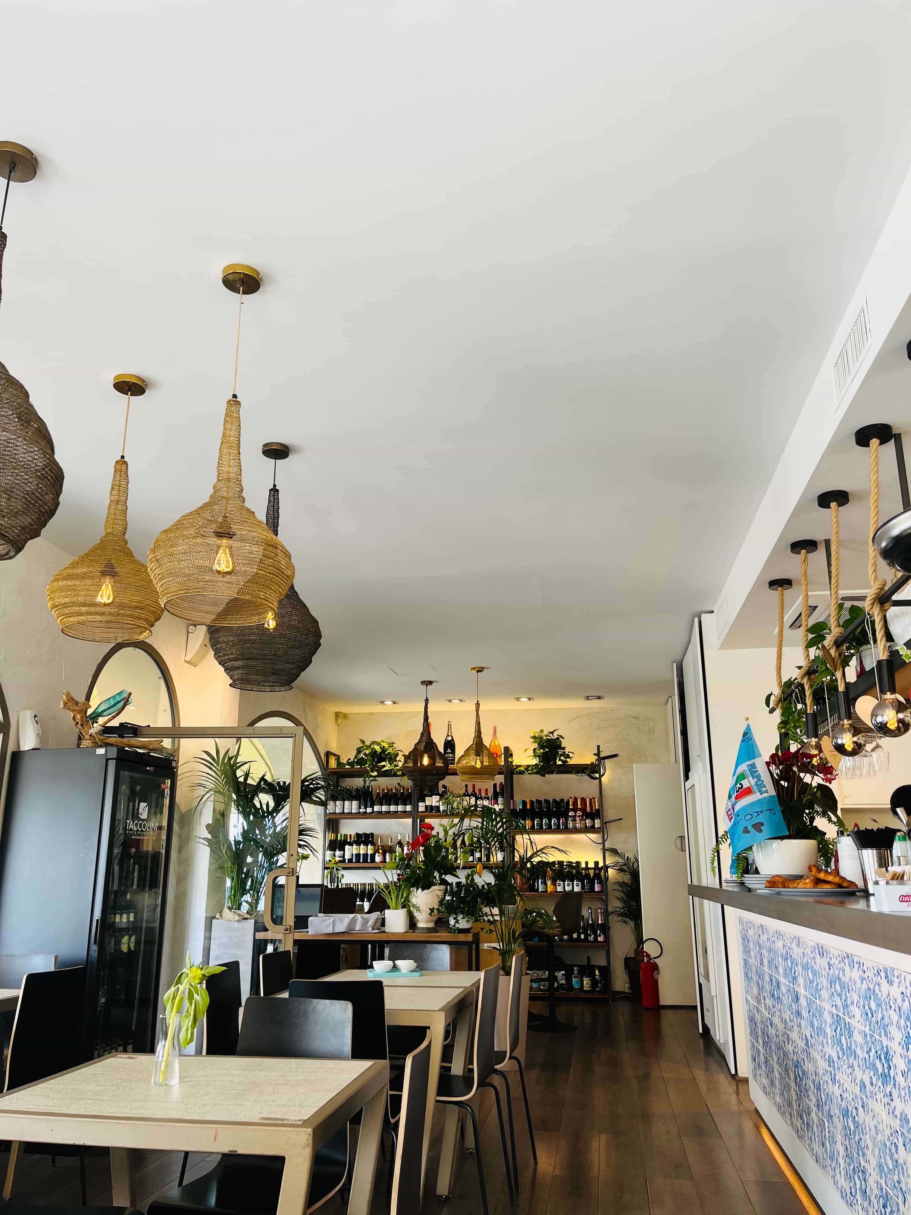 Immagine di copertina del ristorante M&oacute; M&oacute; Iseo