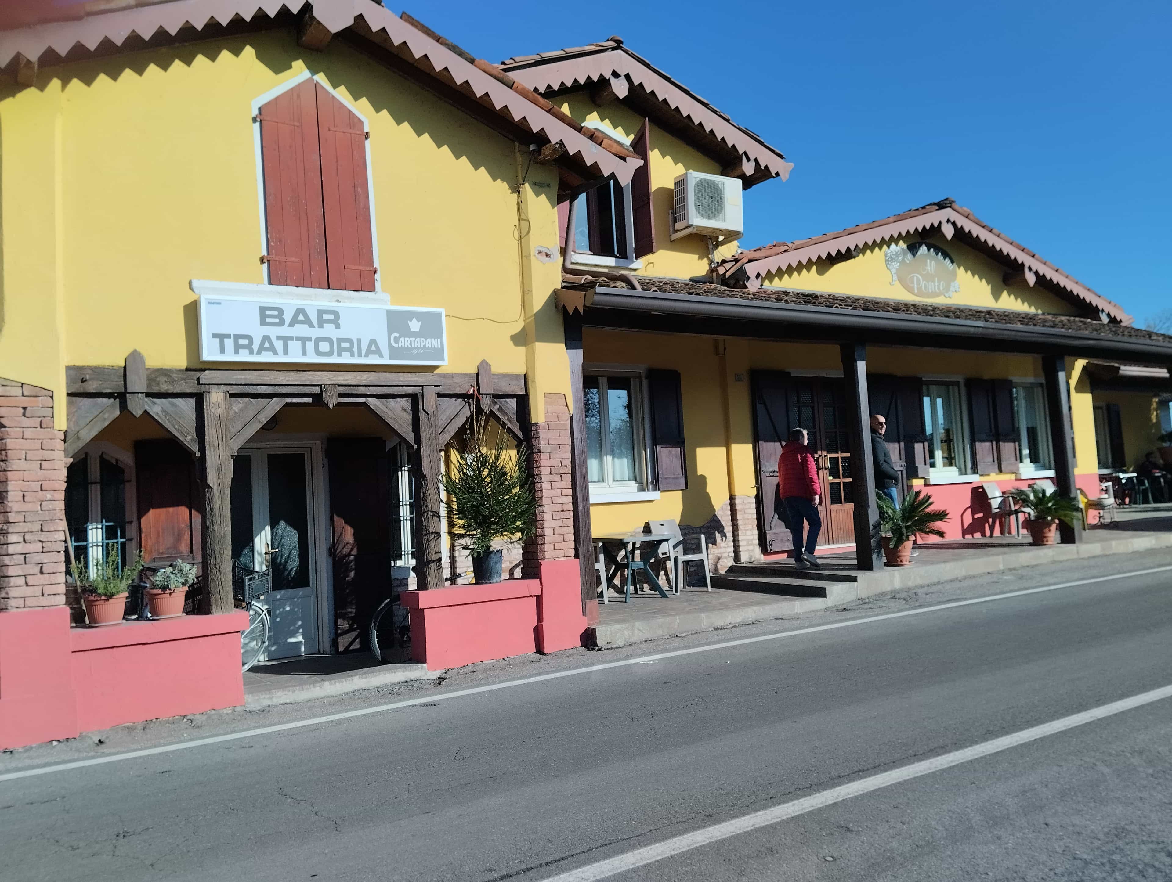 Immagine di copertina del ristorante Vecchia Osteria al Ponte