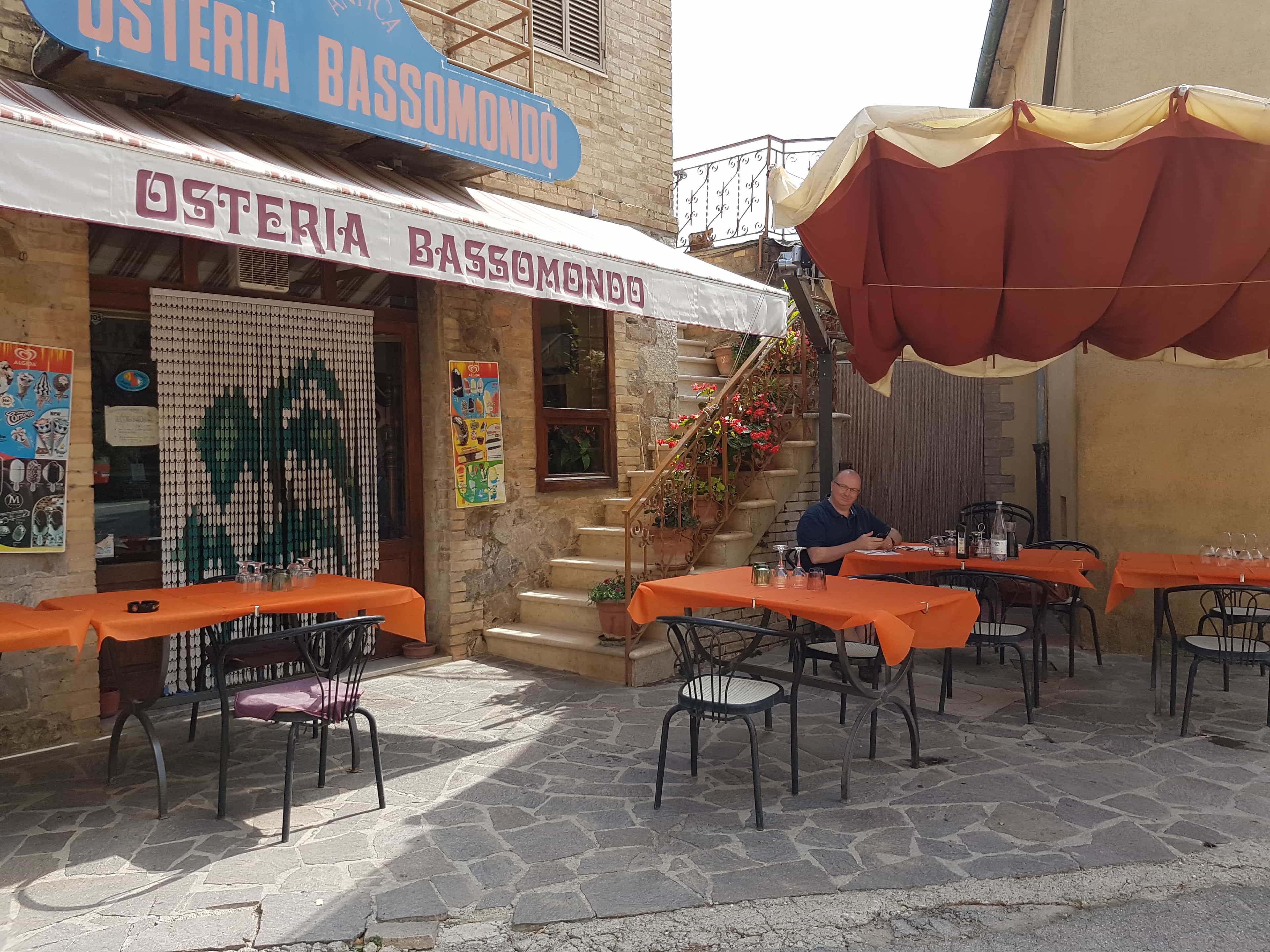 Immagine di copertina del ristorante Osteria Bassomondo