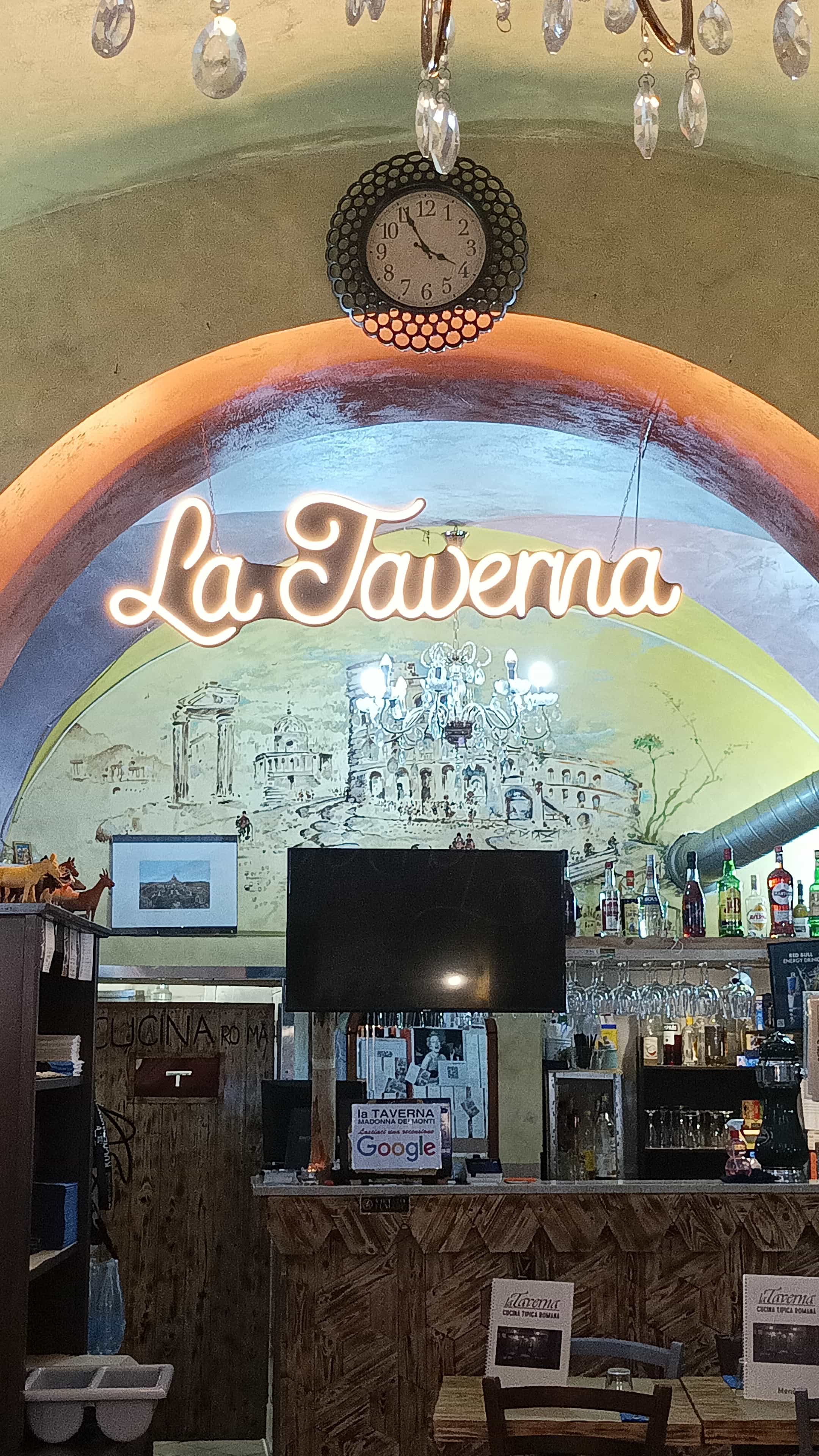 Immagine di copertina del ristorante La Taverna Madonna Dei Monti 16