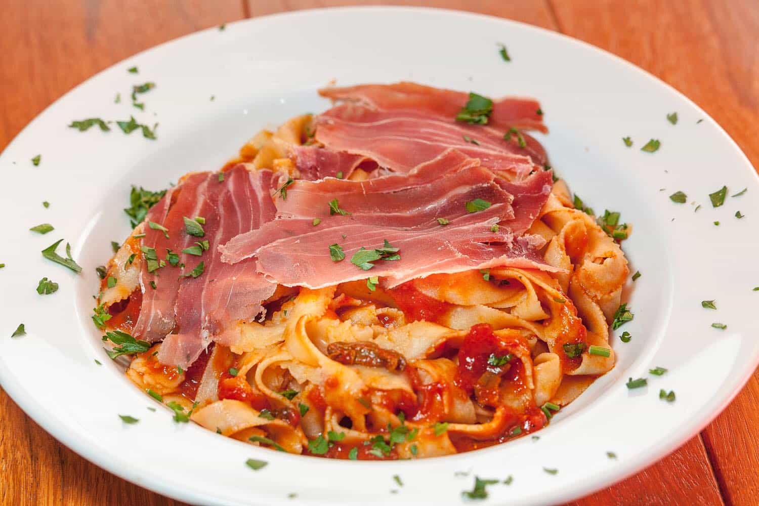 Immagine di copertina del ristorante Iusu Drinks and Food