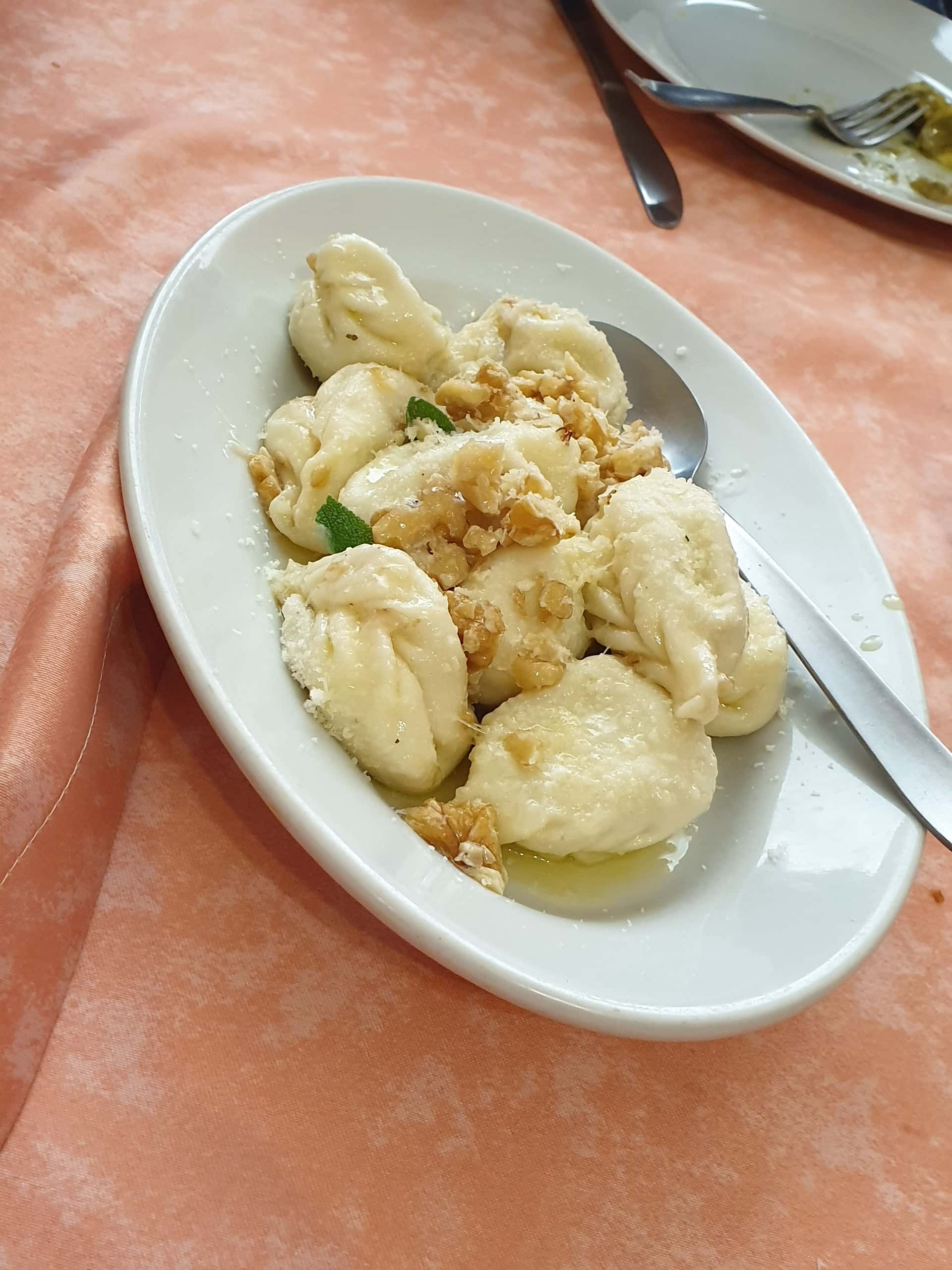 Su Nuraxi Di Arba Riccardo &amp; Filippo Snc - Ristorante a Sant'Andrea Frius