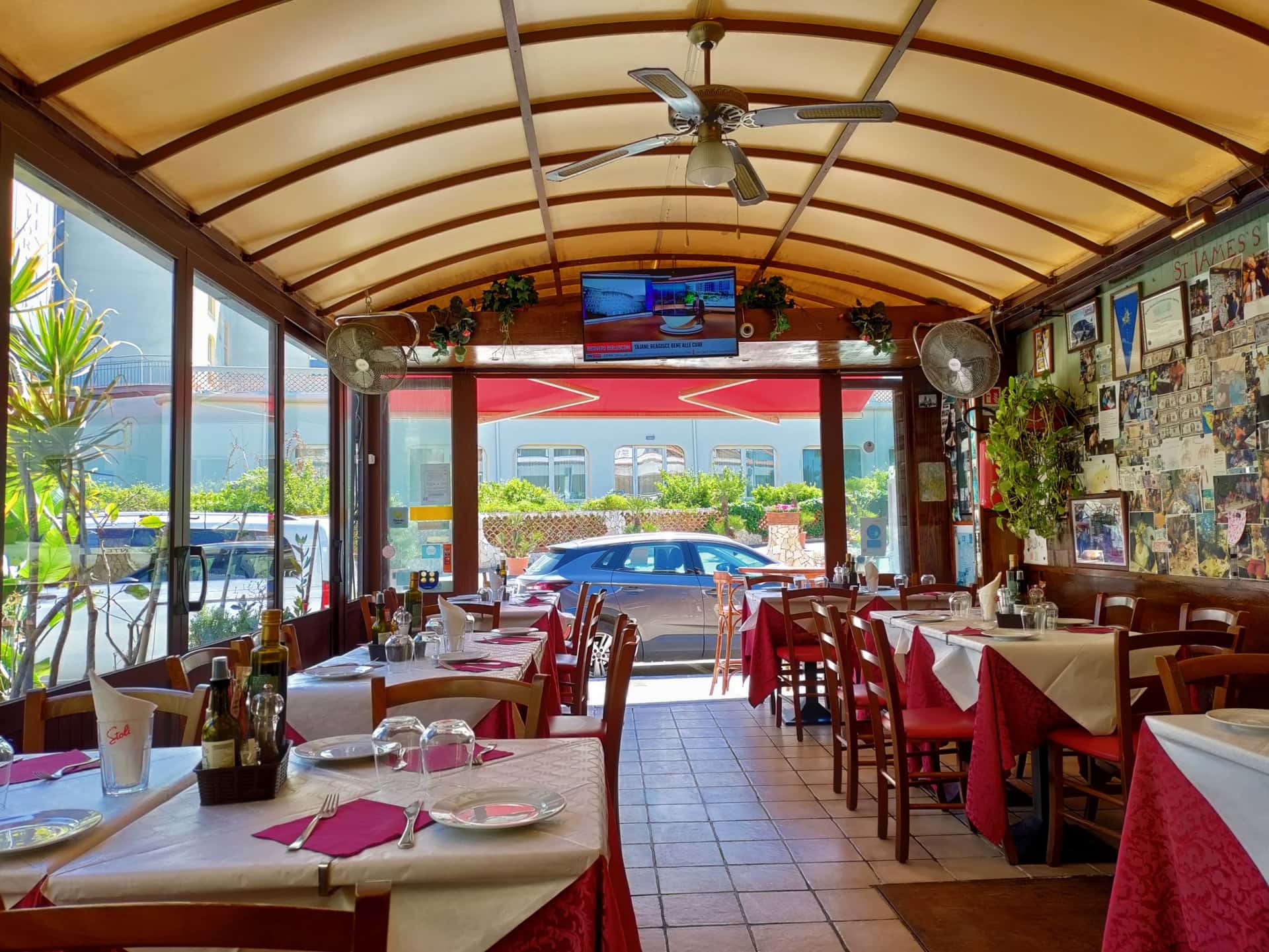 Caf&eacute; O'NEIL - Ristorante a Giardini-Naxos