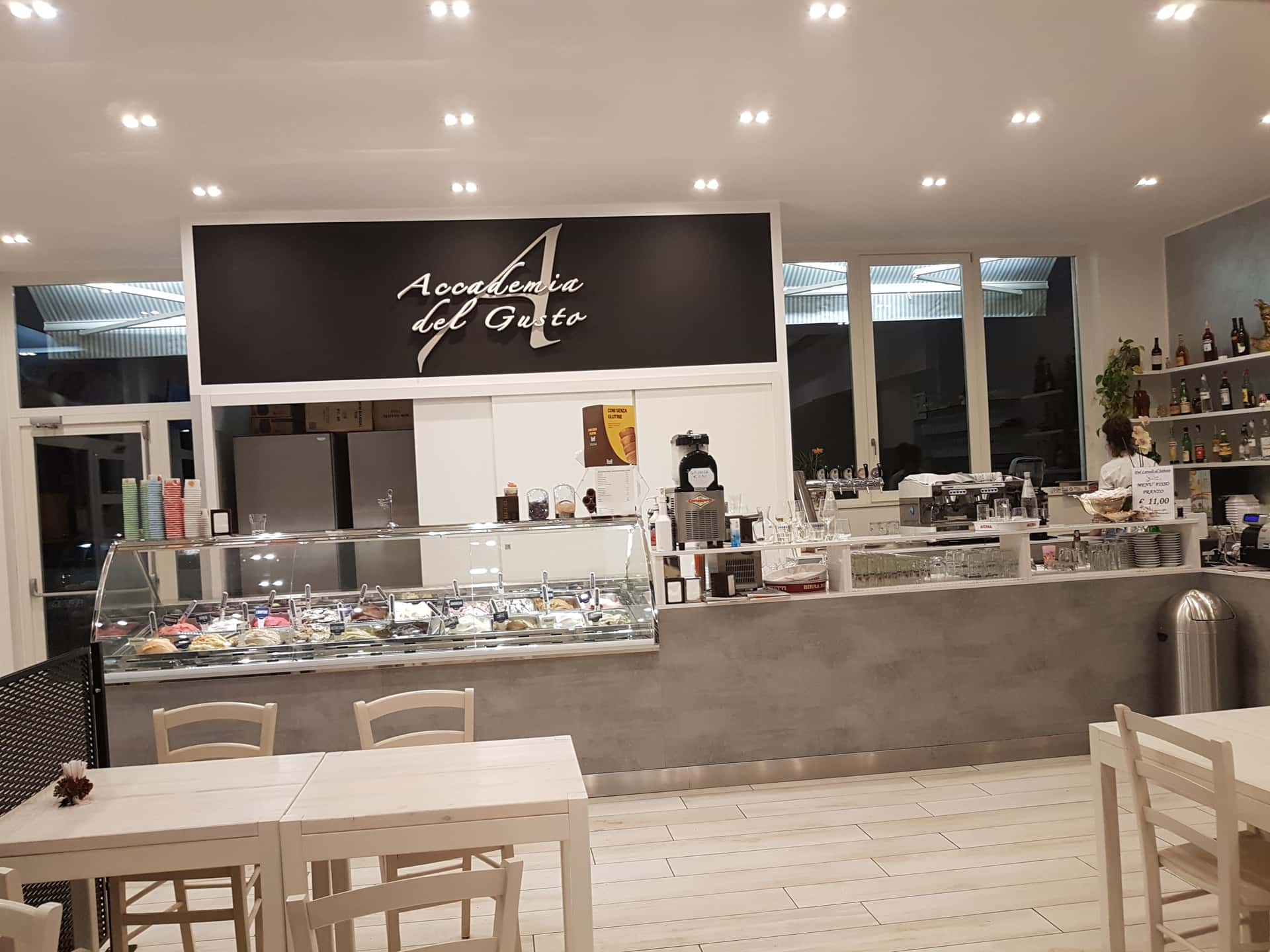 Accademia Del Gusto - Ristorante a Bisuschio