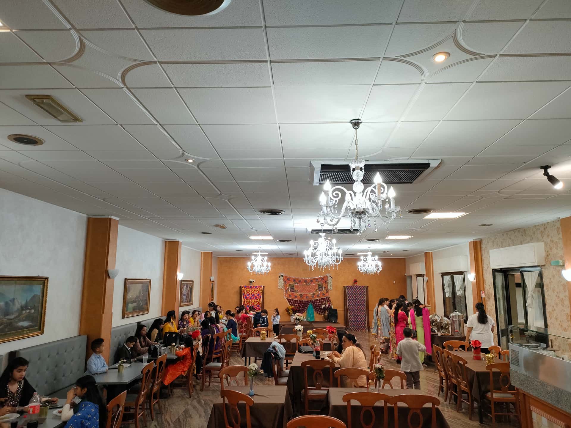 Ajwa Restaurant - Ristorante a Cologne