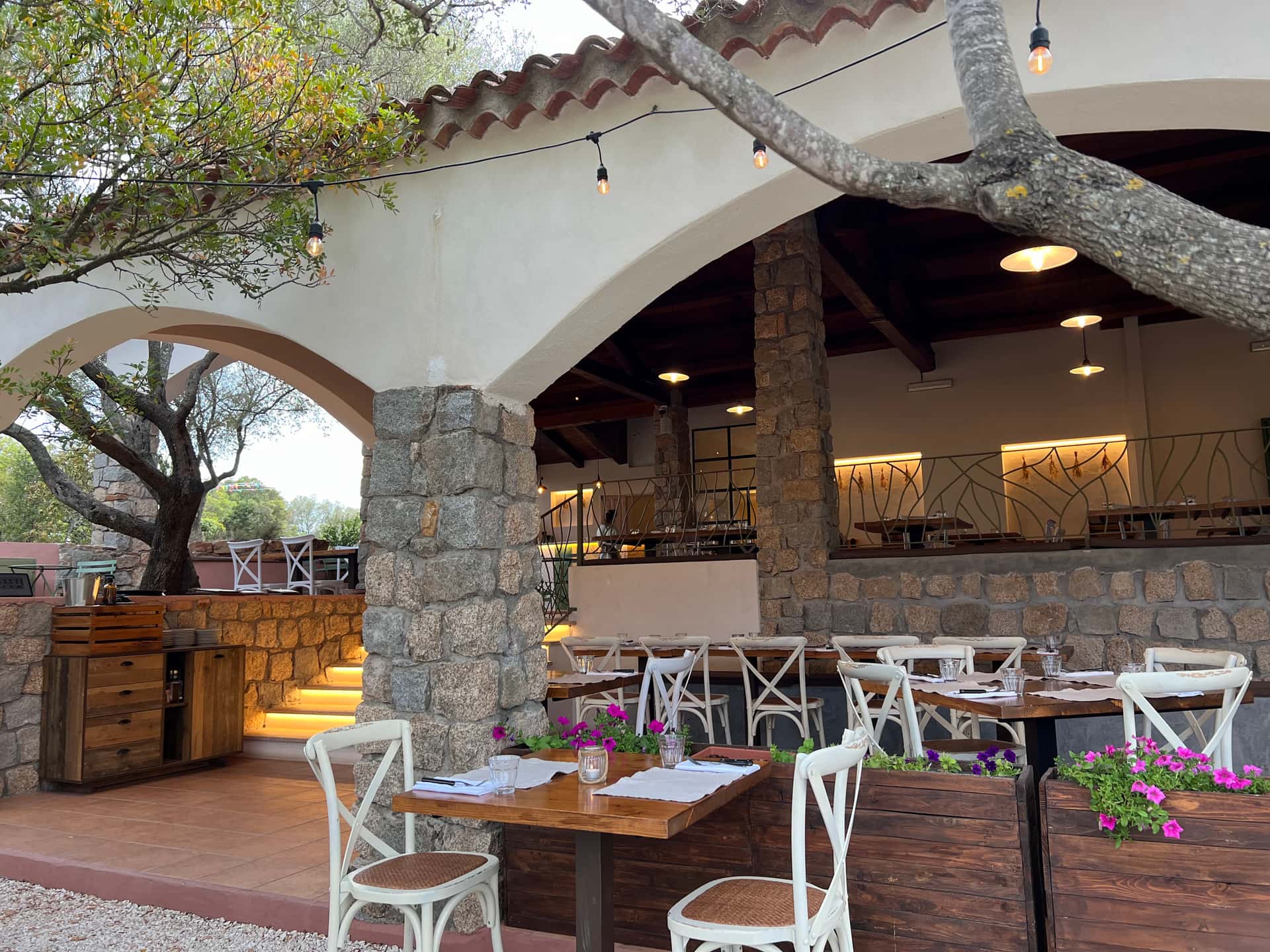 Mullò Restaurant - Ristorante a Triei