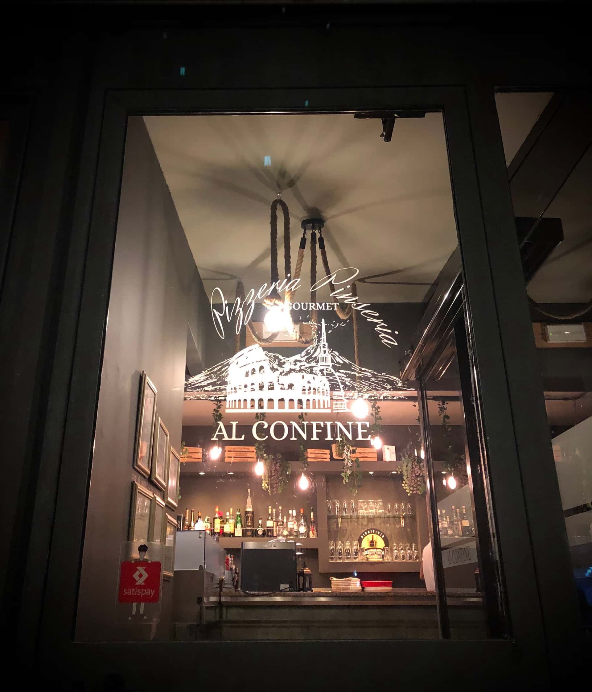 Pizzeria Pinseria Al Confine - Ristorante a Trofarello