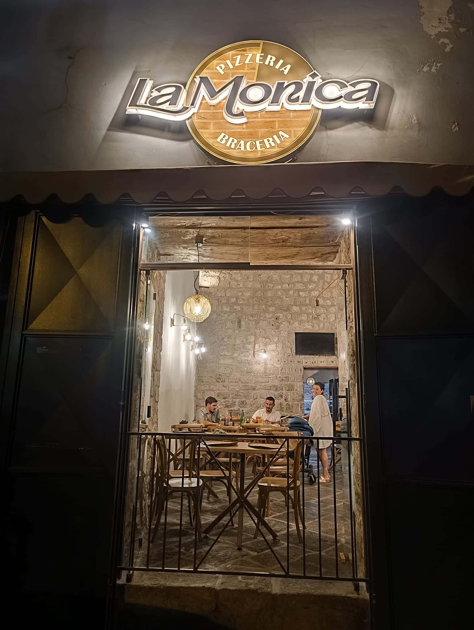 La Monica Braceria Pizzeria - Ristorante a Castellammare di Stabia