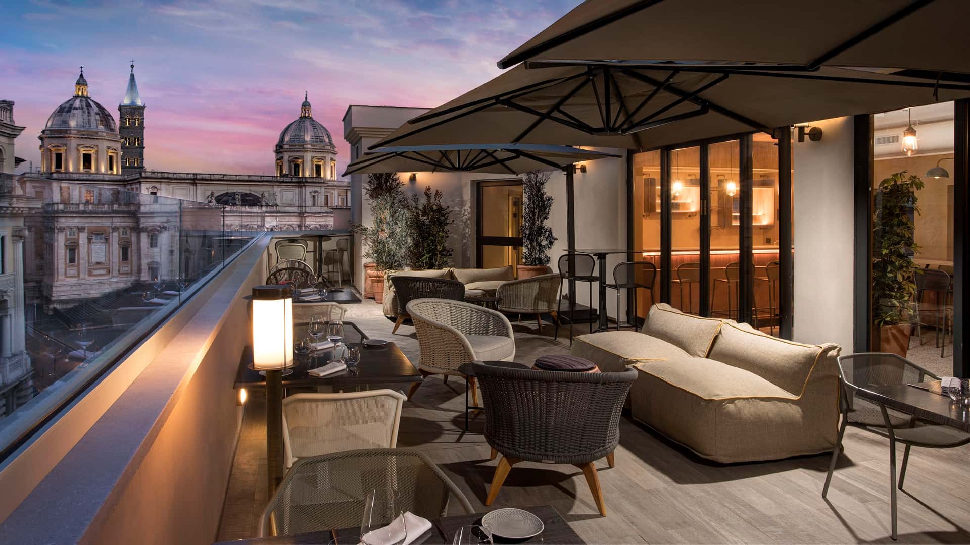 MùN Rooftop Cocktail Bar - Ristorante a Roma