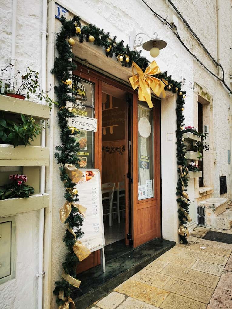 Mangiando Sotto le Stelle - Ristorante a Cisternino