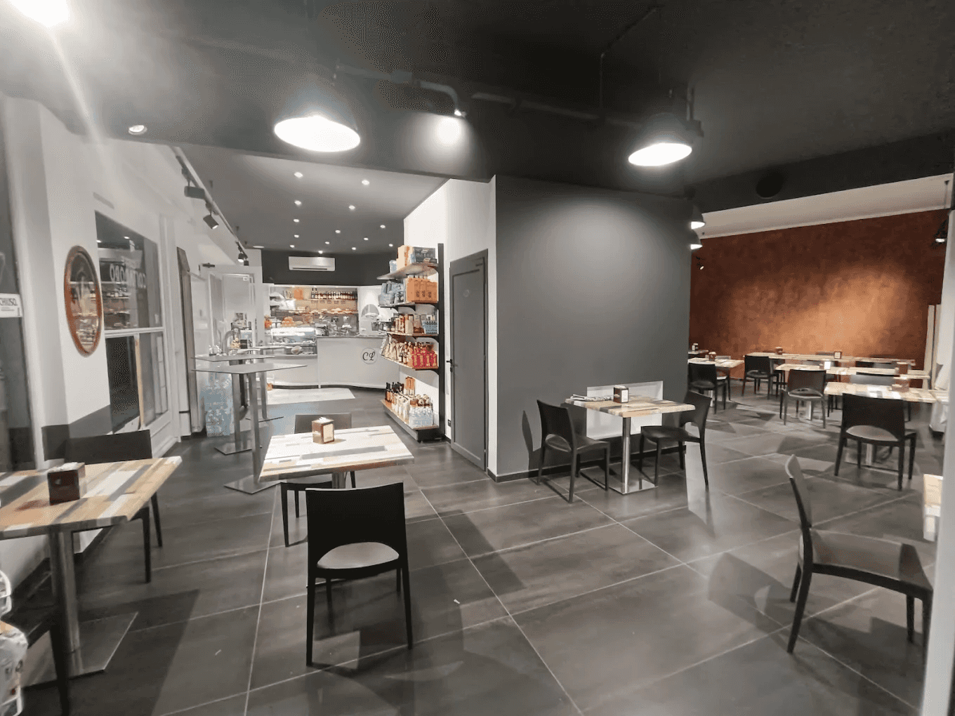 Bar Caffetteria Piadineria Lione - Ristorante a Torino