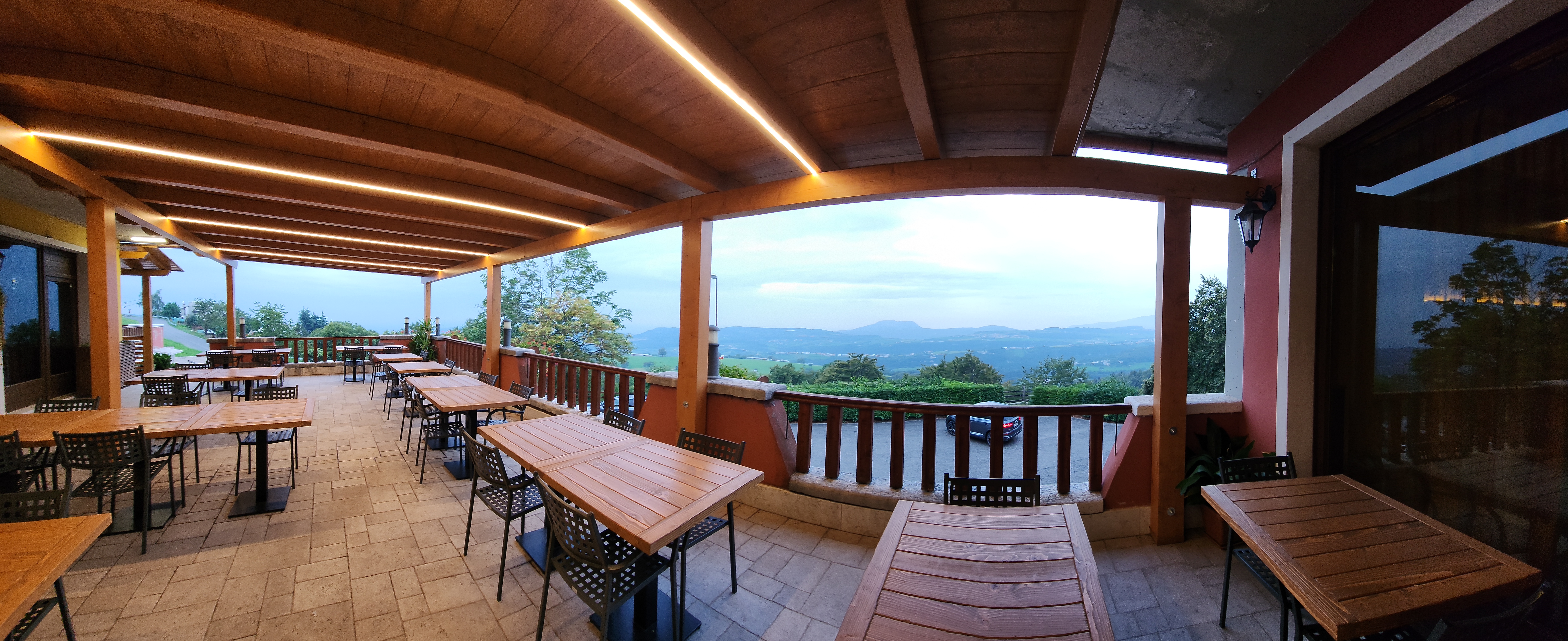 Immagine di copertina del ristorante Pizzeria Ristorante Locanda Al Terrazzo