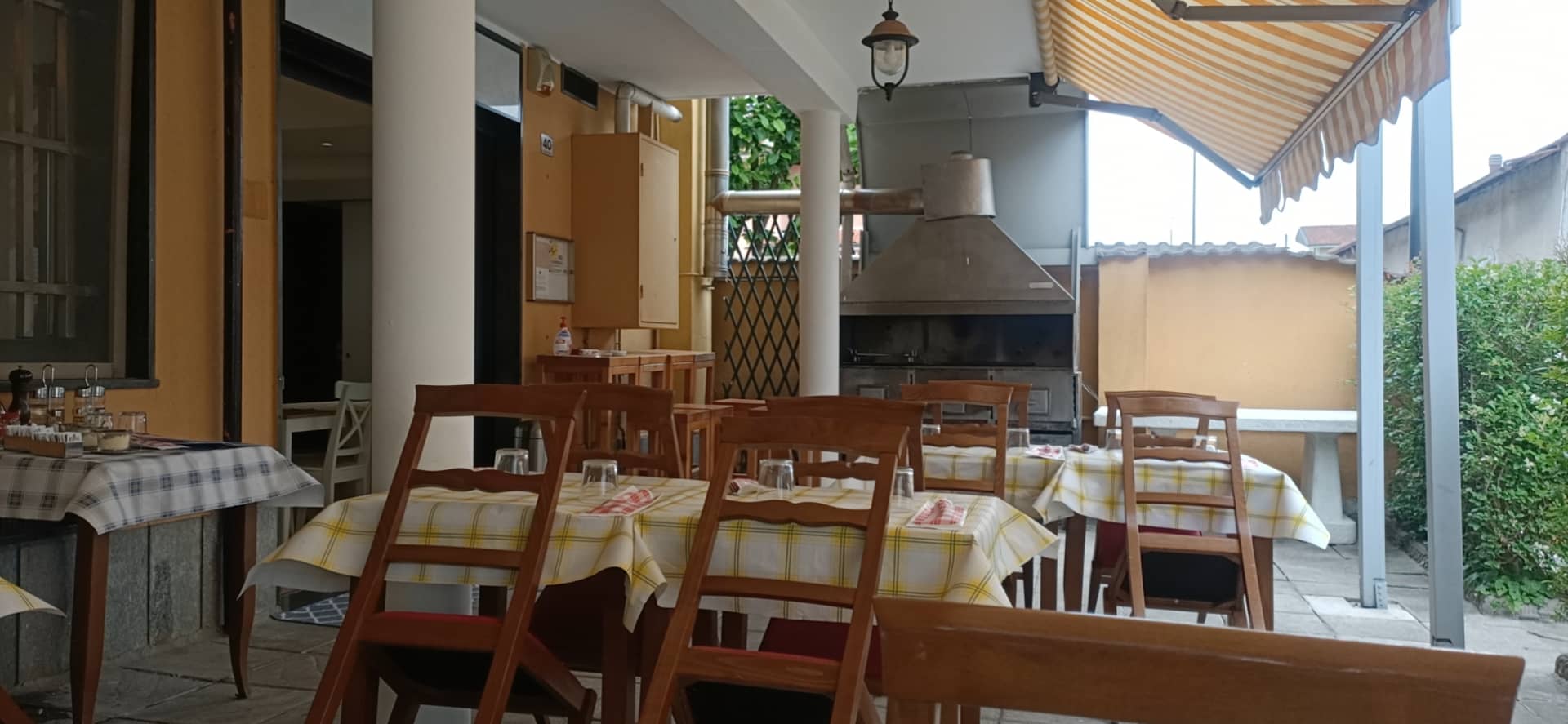 Immagine di copertina del ristorante Trattoria della Valera Da Mamma Angela