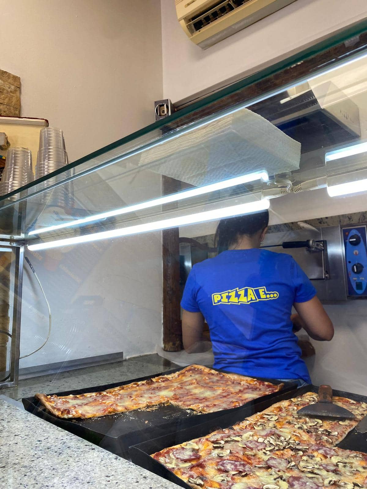 Immagine di copertina del ristorante pizza e
