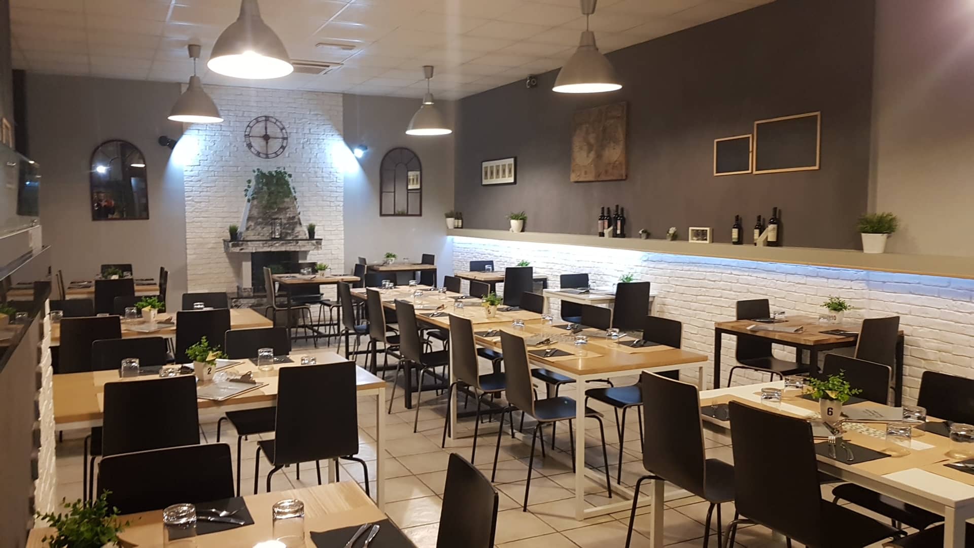 Immagine di copertina del ristorante Pizzeria &quot;Il Caminetto&quot;