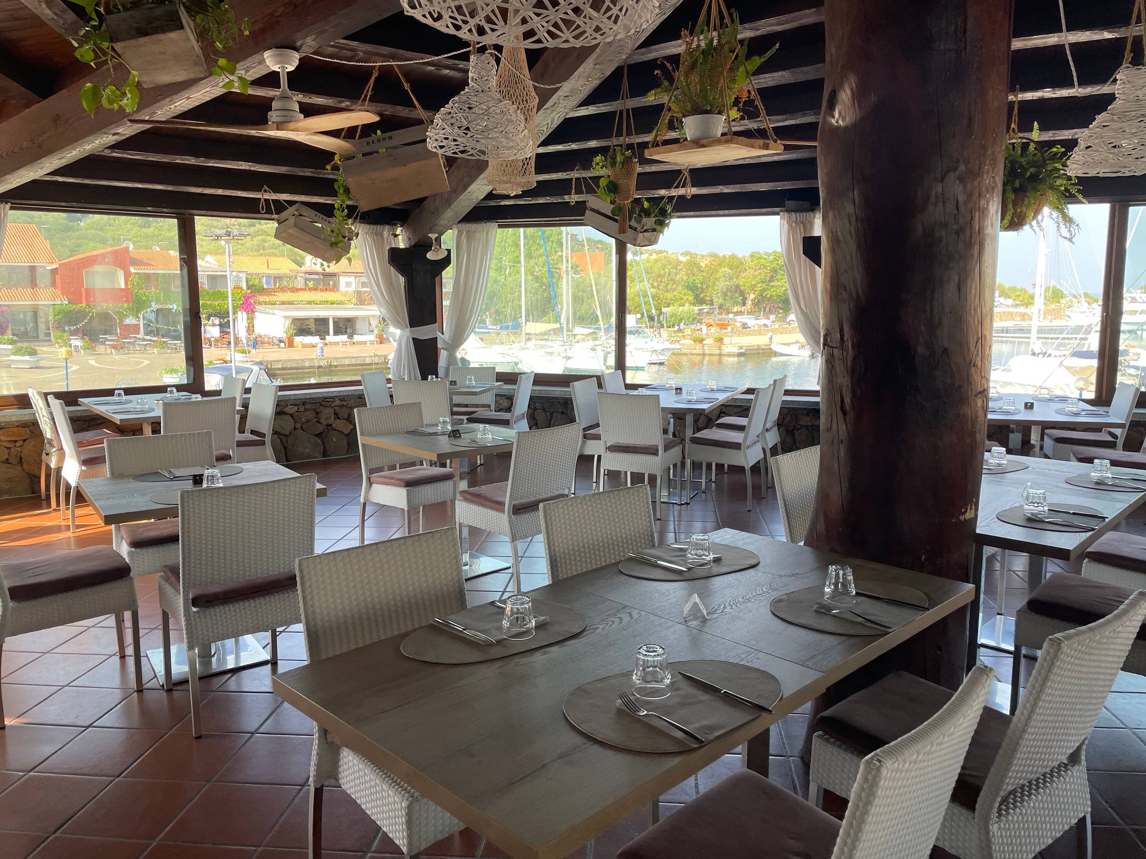 Immagine di copertina del ristorante Acquarium Bar - Bistrot - Pizzeria