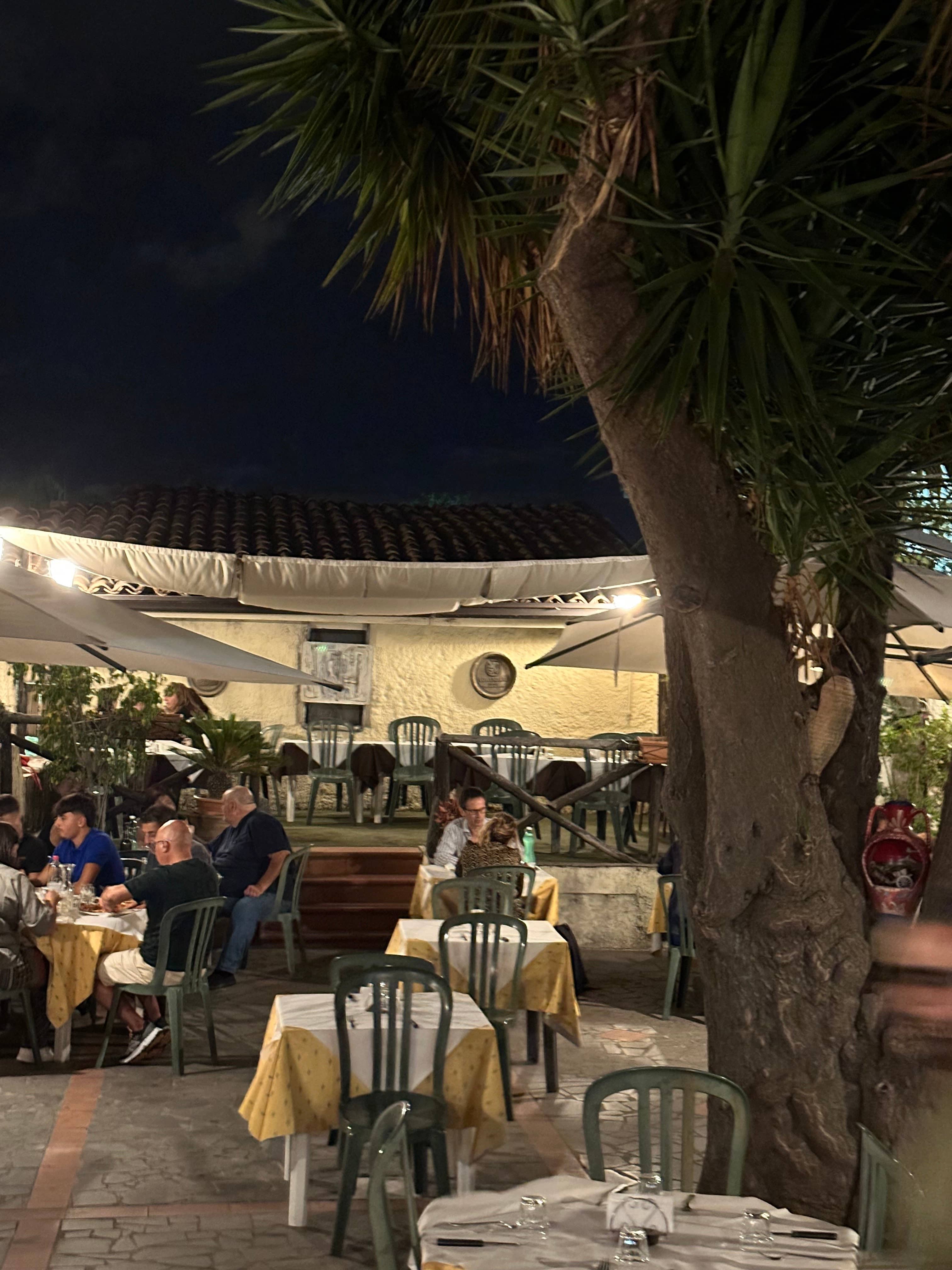 Immagine di copertina del ristorante L'Oleandro Trattoria Pizzeria