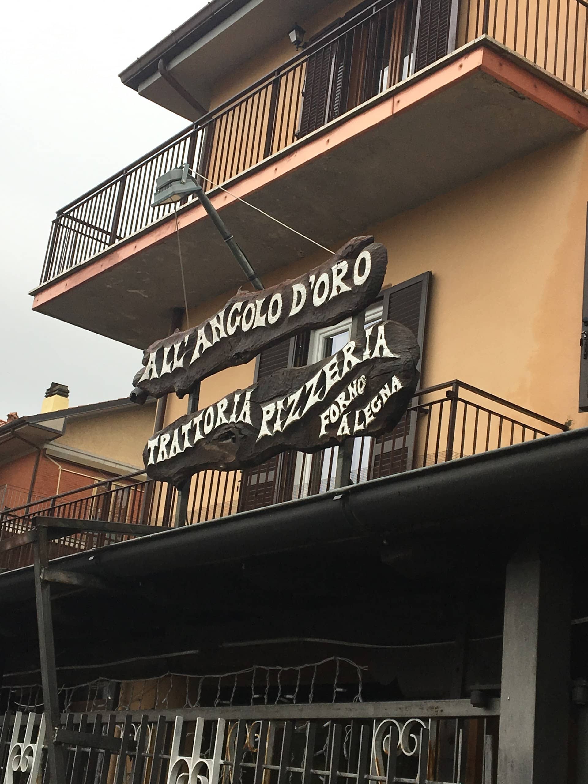 Immagine di copertina del ristorante L'Angolo d'Oro