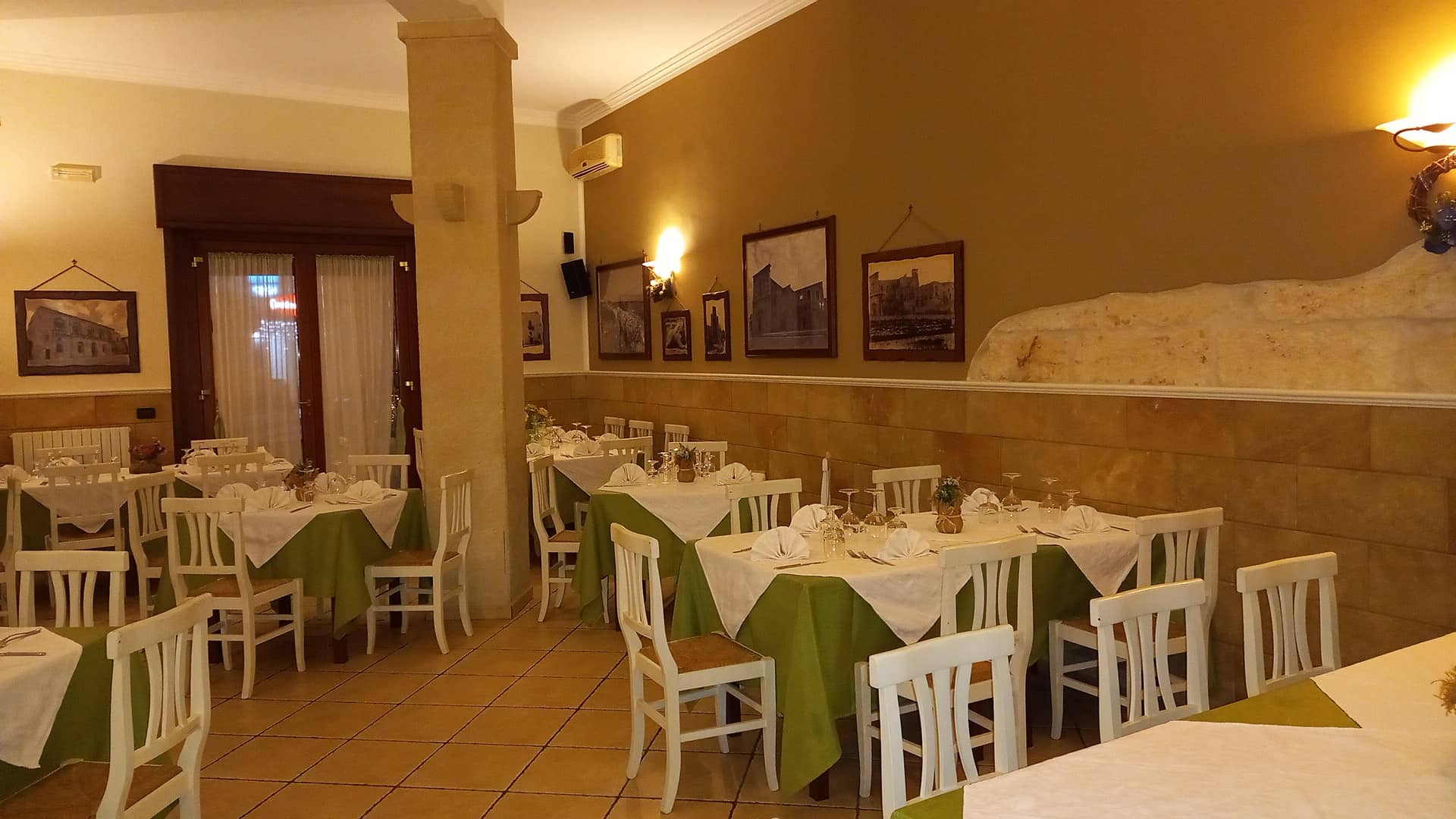 Immagine di copertina del ristorante Ristorante Pizzeria Con Alloggi L'Antico Borgo