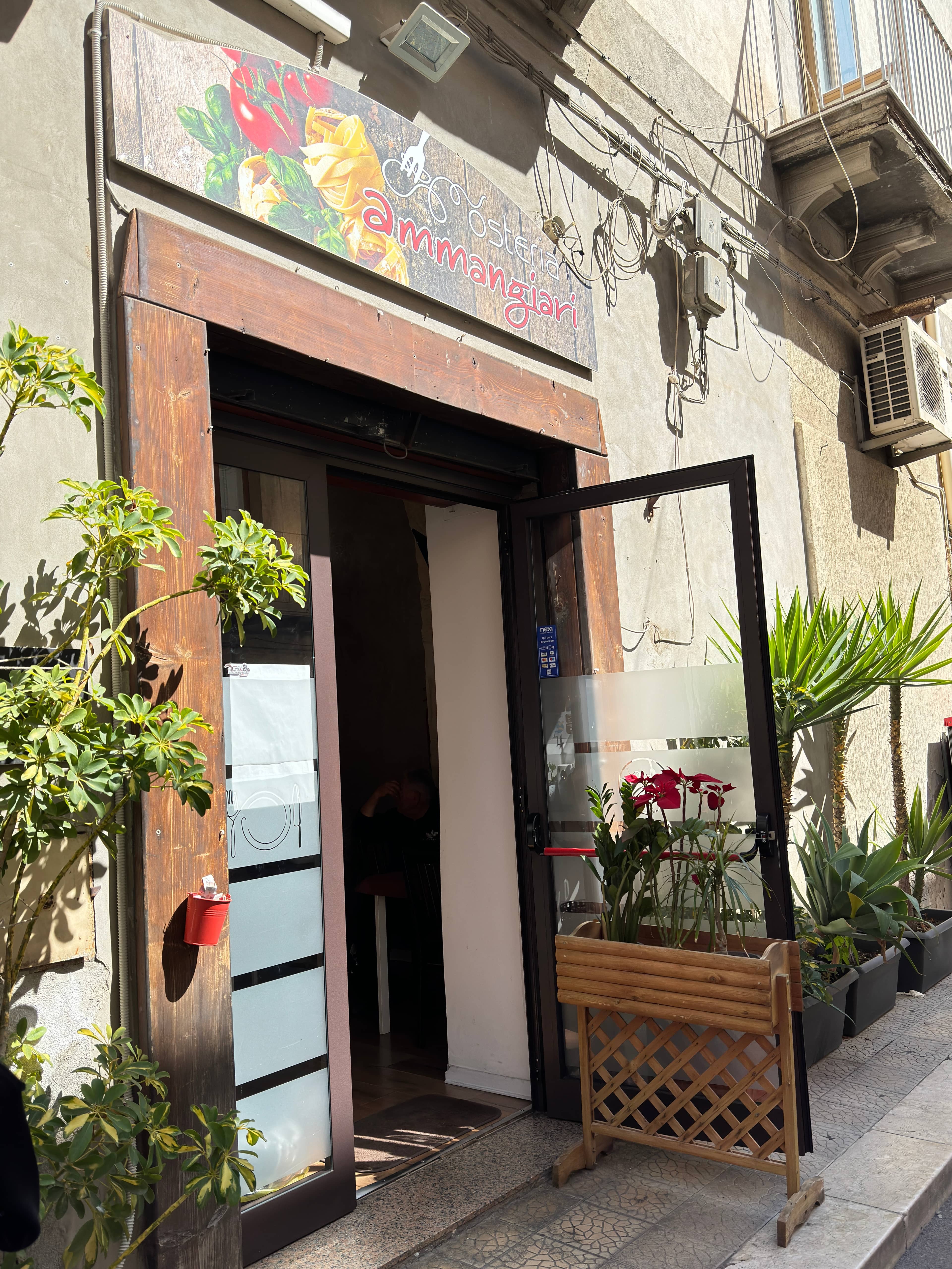 Immagine di copertina del ristorante Osteria &quot;Ammangiari&quot;