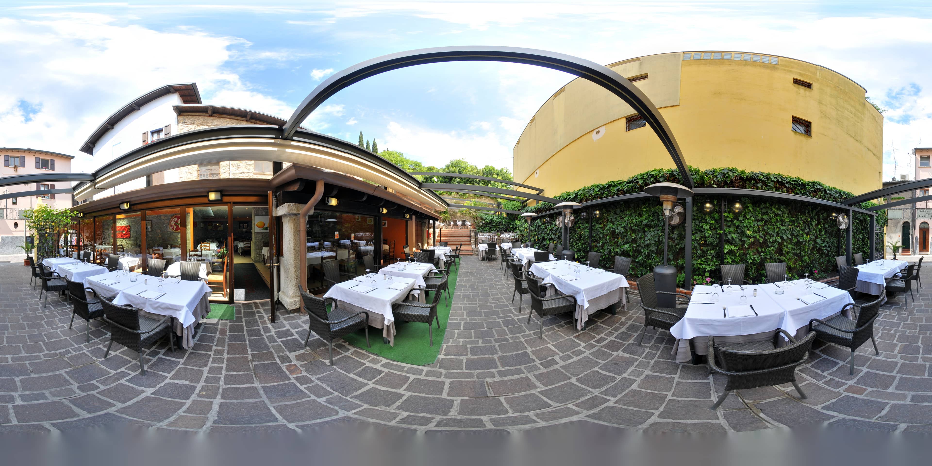 Immagine di copertina del ristorante La Roccia
