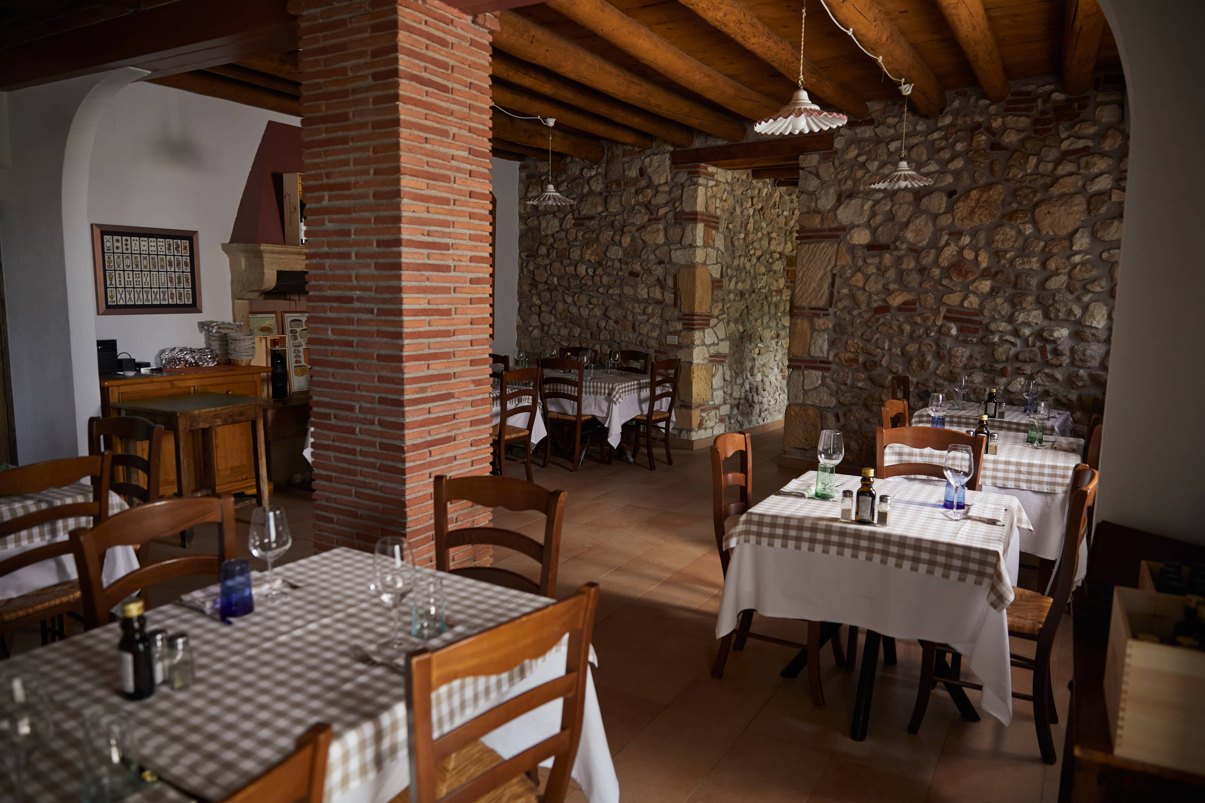 Immagine di copertina del ristorante Antica Osteria Paverno