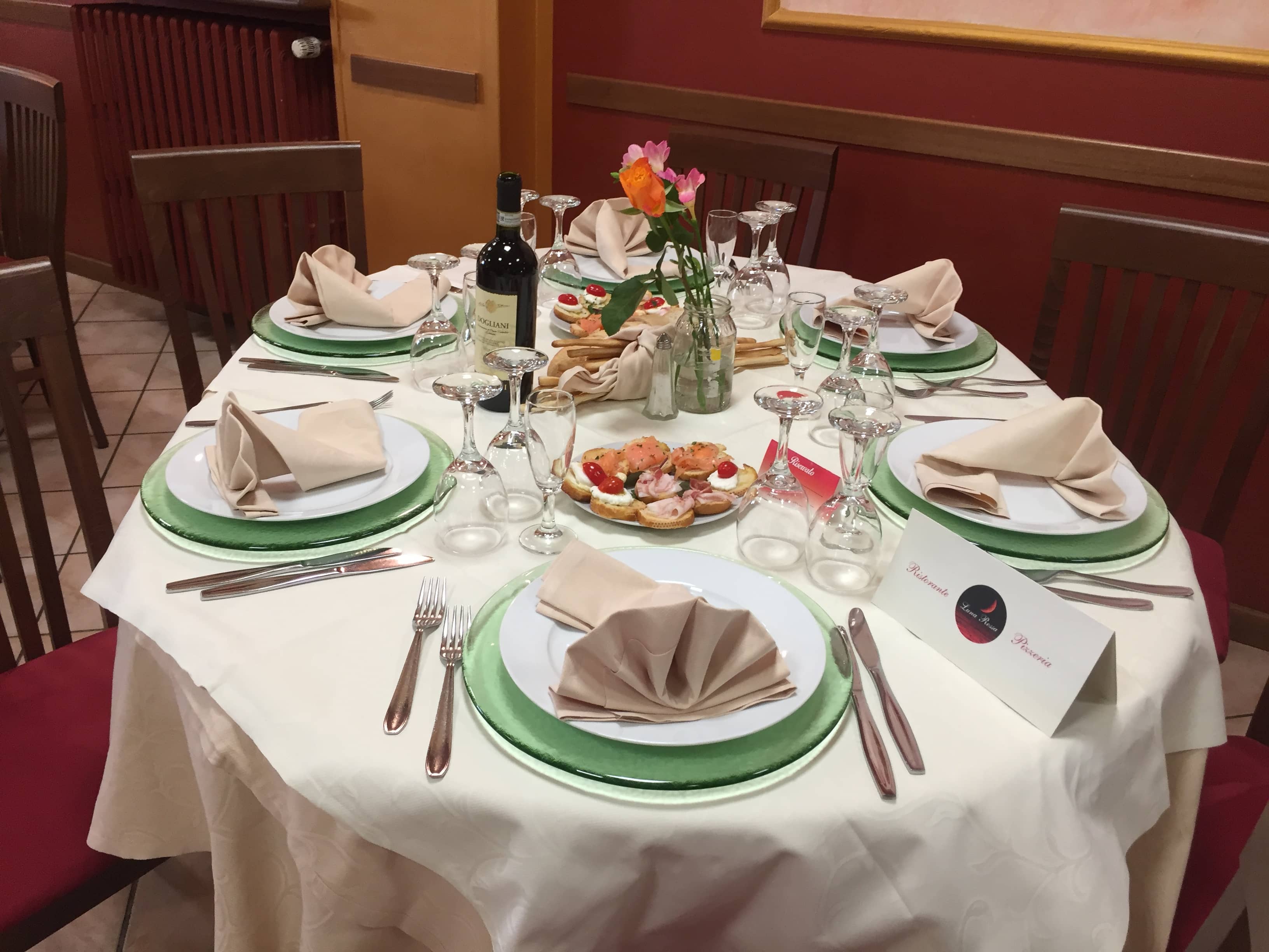 Immagine di copertina del ristorante Ristorante Luna Rossa Di Cesarano