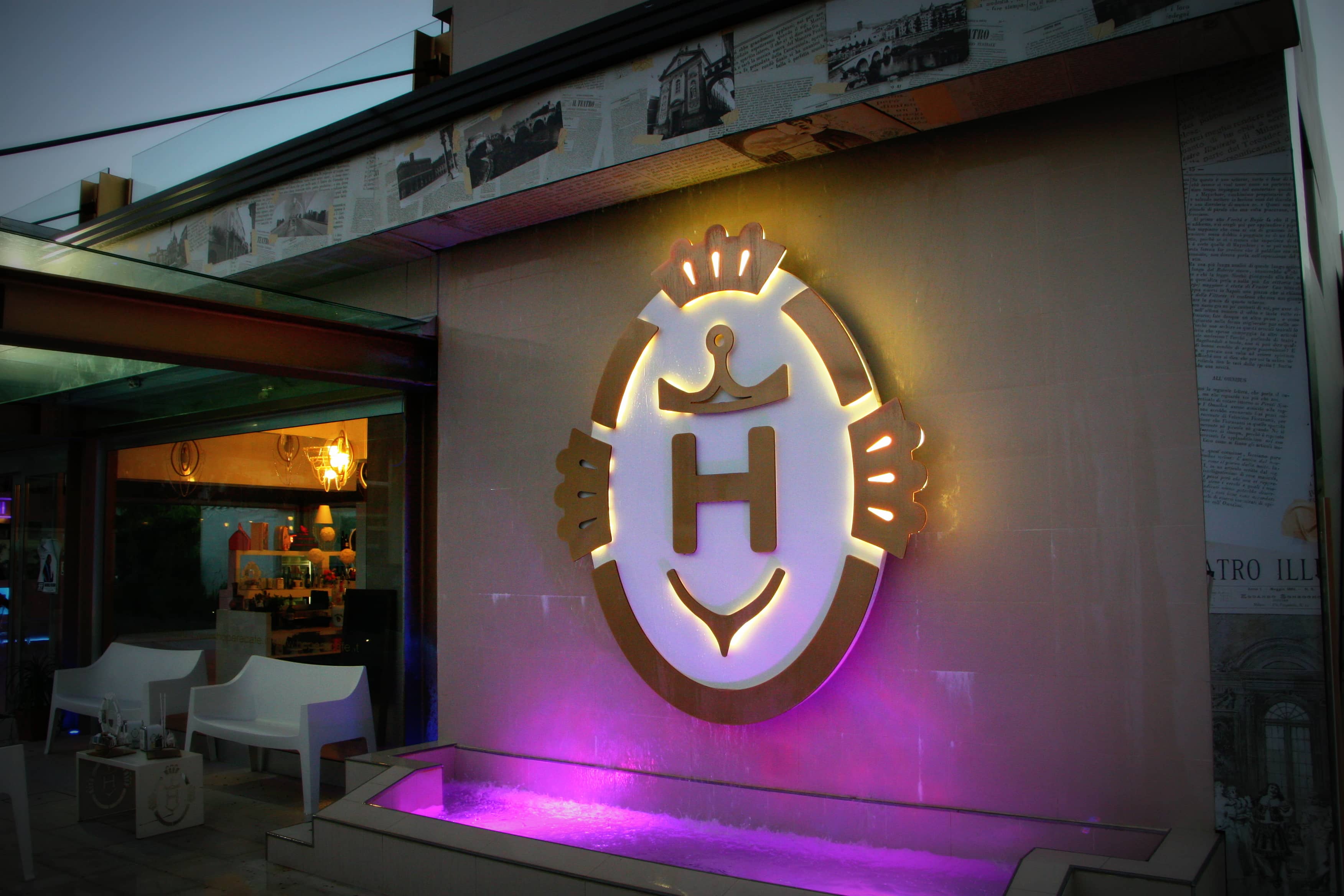 Immagine di copertina del ristorante Hopera Caf&eacute; Capua