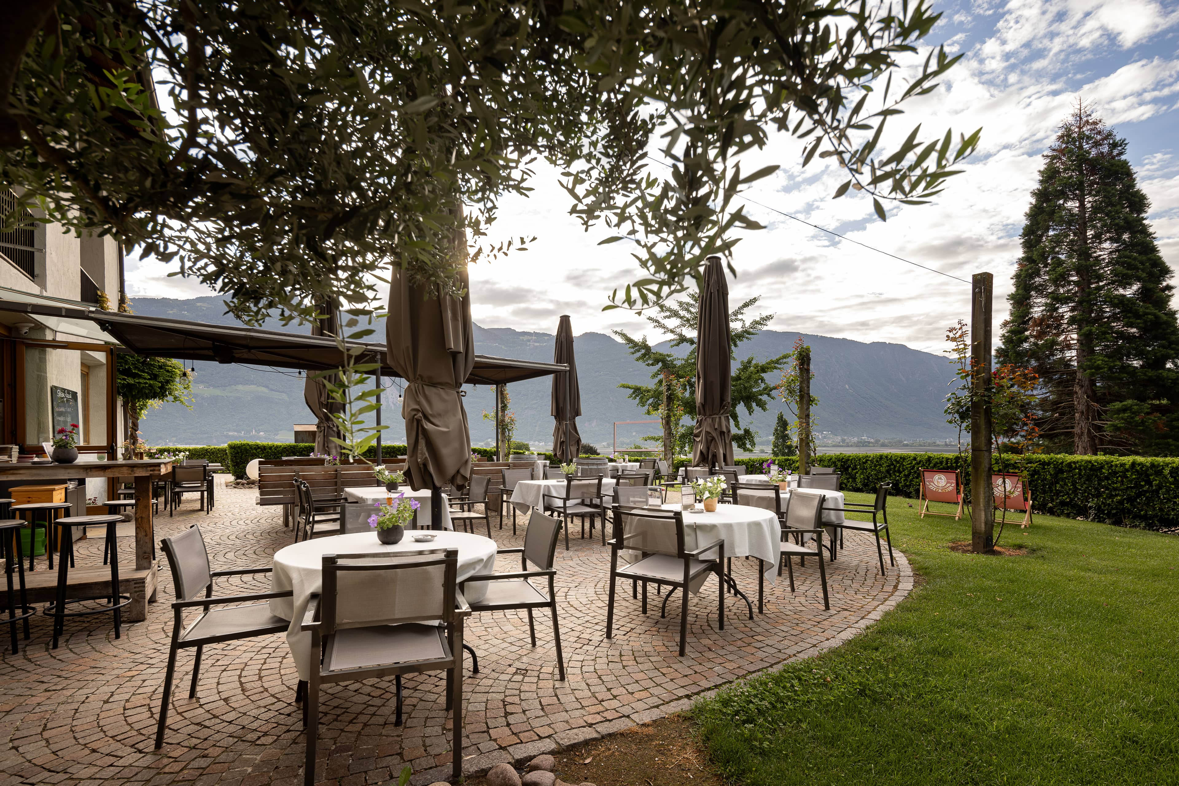 Immagine di copertina del ristorante Gutshof Lana Restaurant - Pizzeria