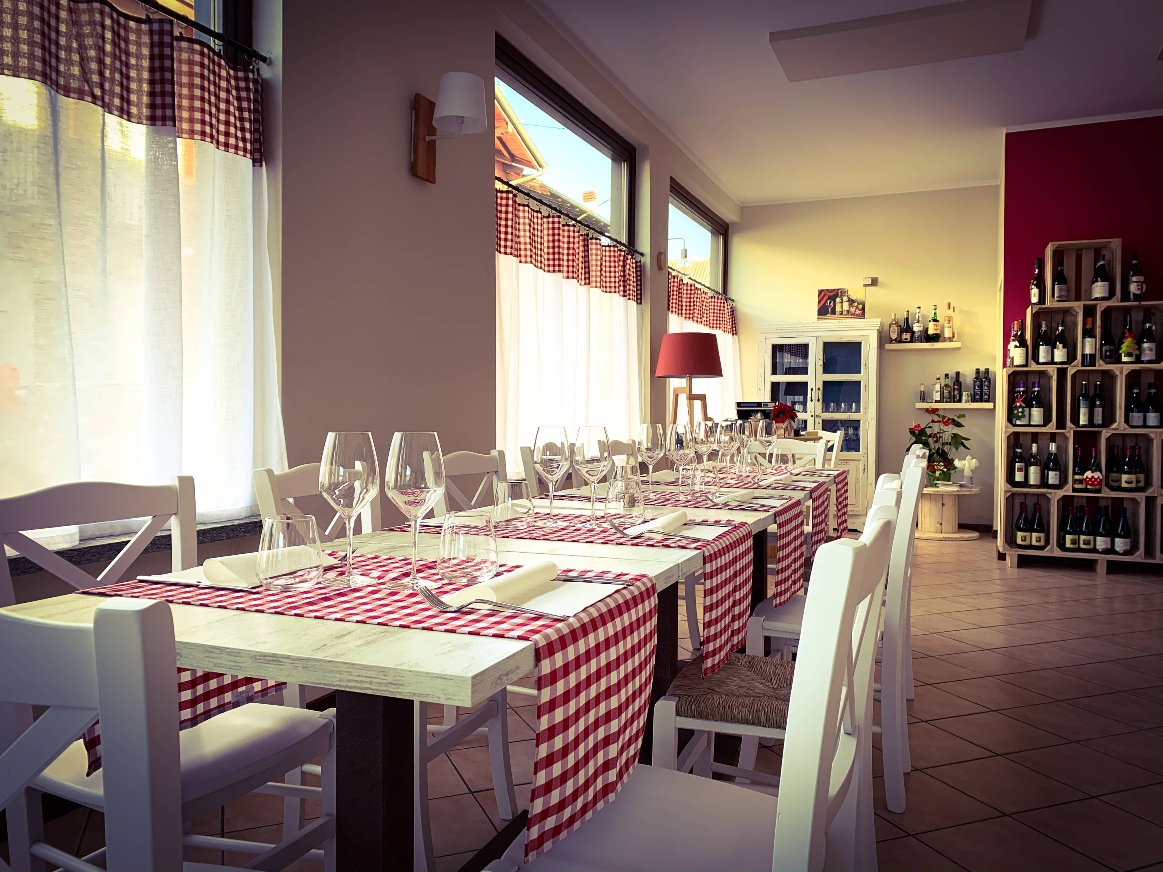 Immagine di copertina del ristorante Osteria del Ghiottone