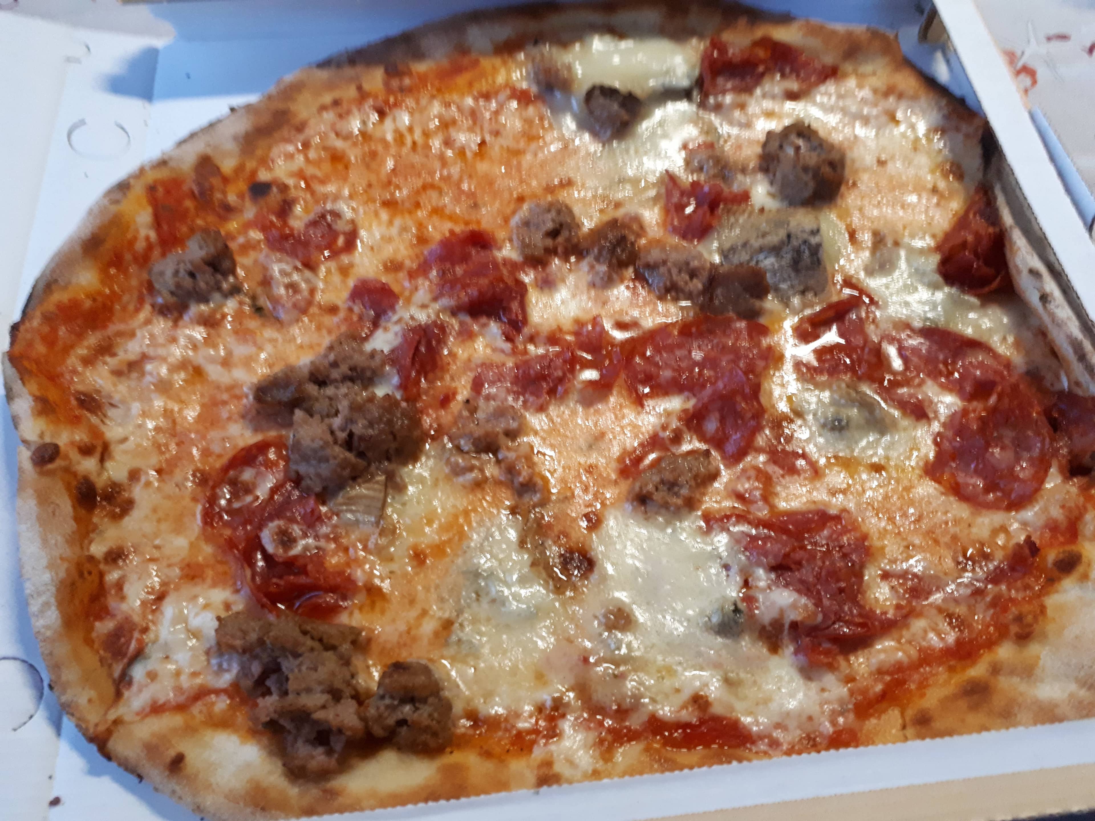 Immagine di copertina del ristorante Pizzeria D'asporto Spada 2000