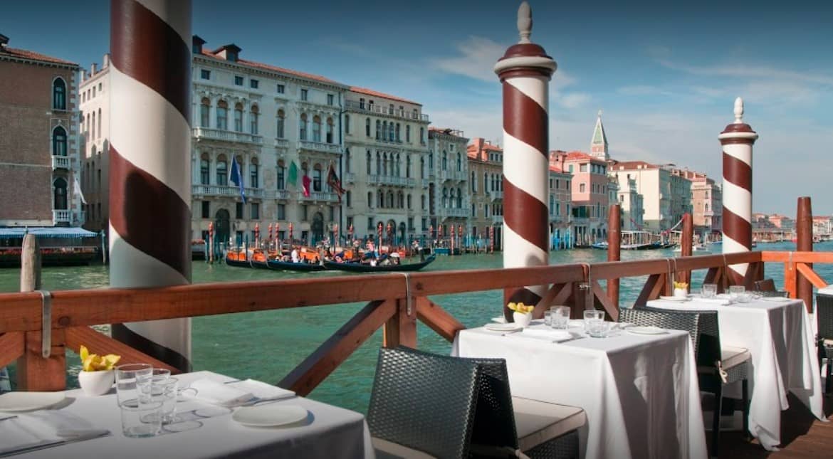 Immagine di copertina del ristorante Antinoo's Lounge & Restaurant