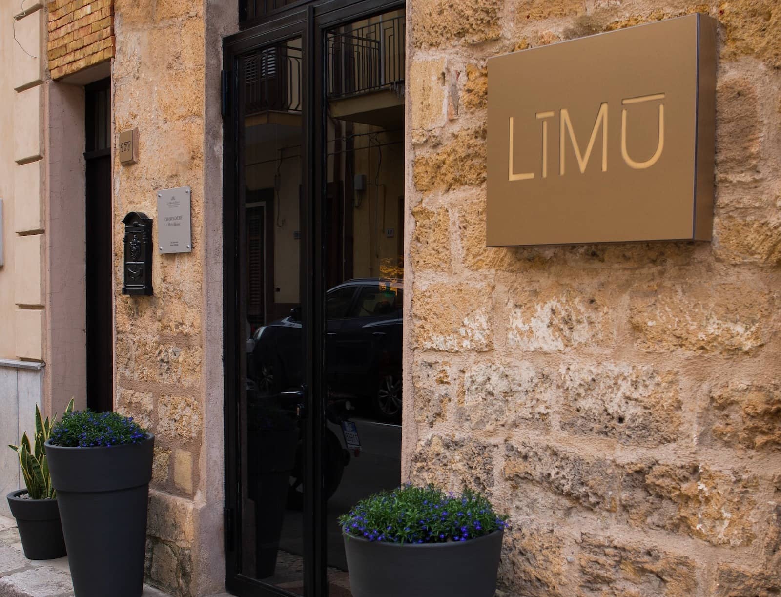 Immagine di copertina del ristorante Limu Restaurant
