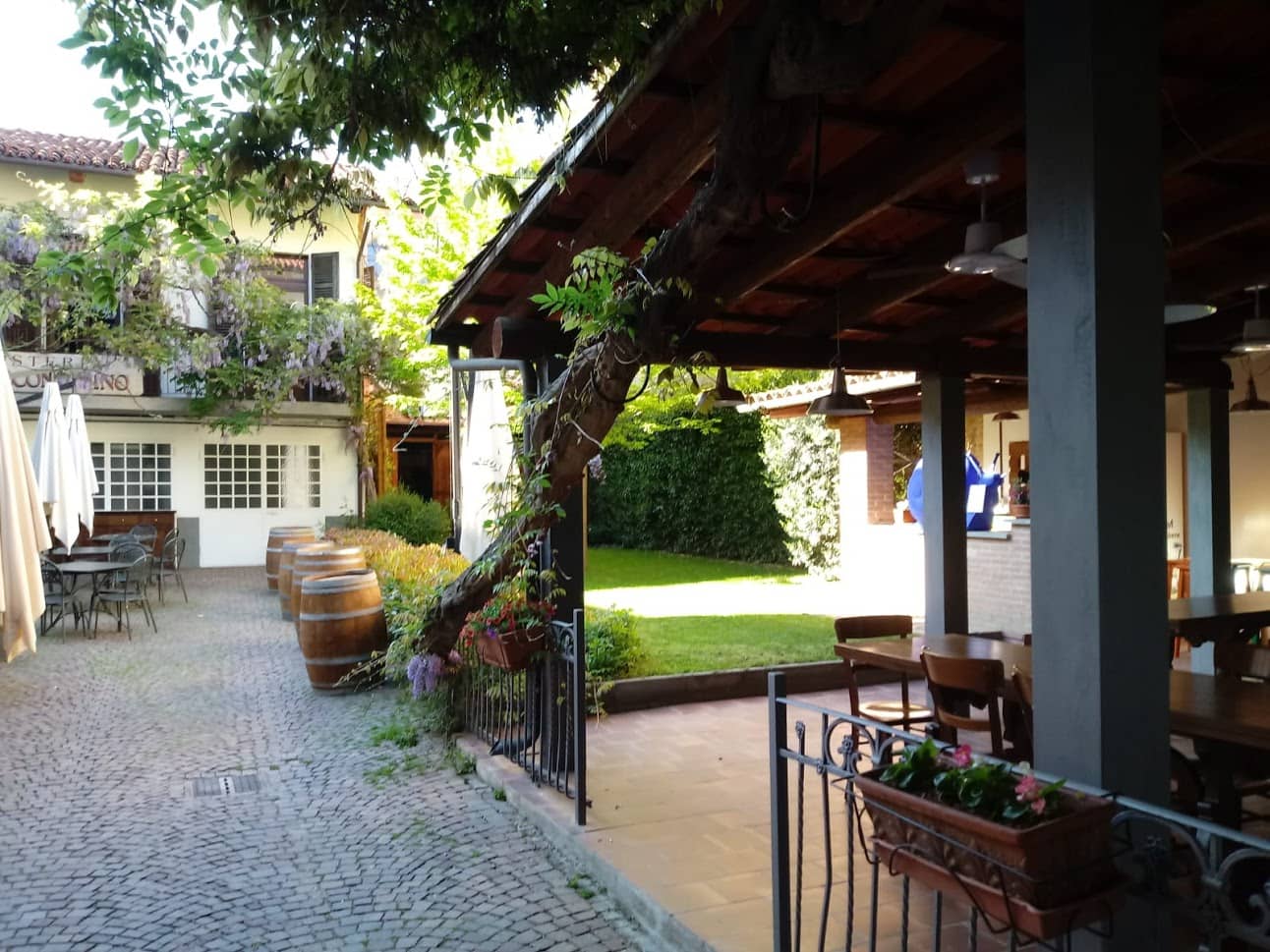 Immagine di copertina del ristorante Osteria del Boccondivino