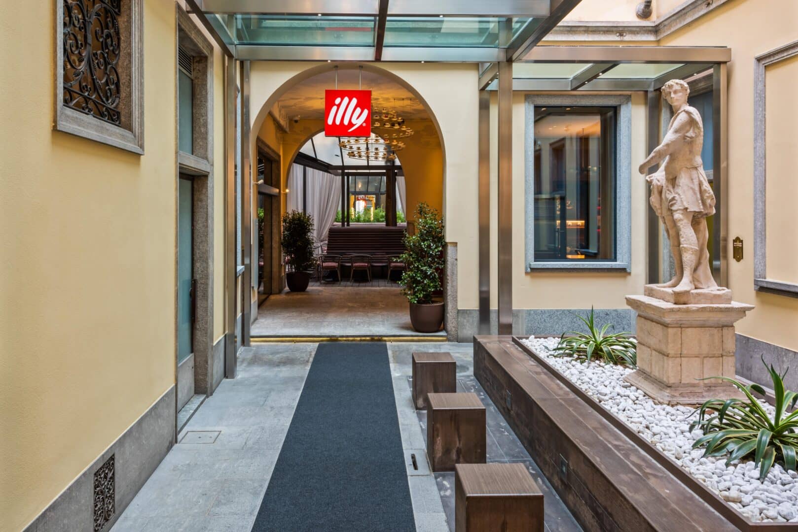 Immagine di copertina del ristorante Illy - Milano Montenapoleone