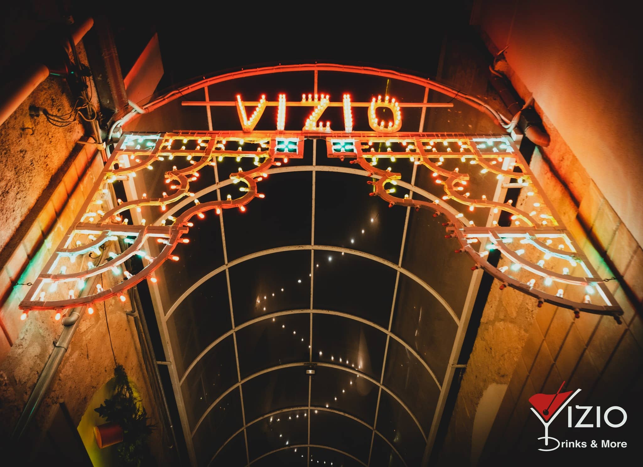 Immagine di copertina del ristorante Vizio drinks&more 