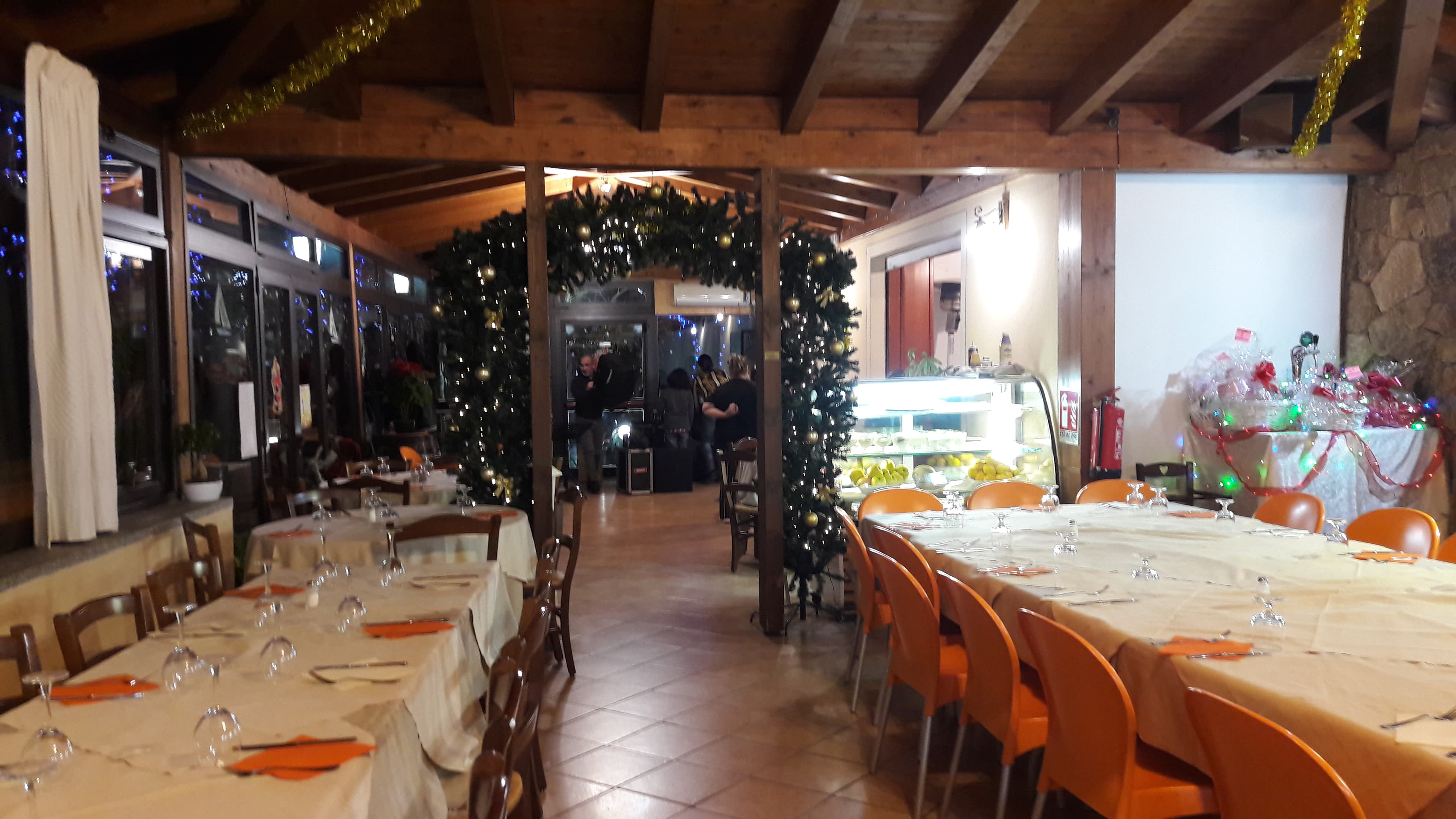 Bar Pizzeria Tavola Calda La Tova - Ristorante a Loiri