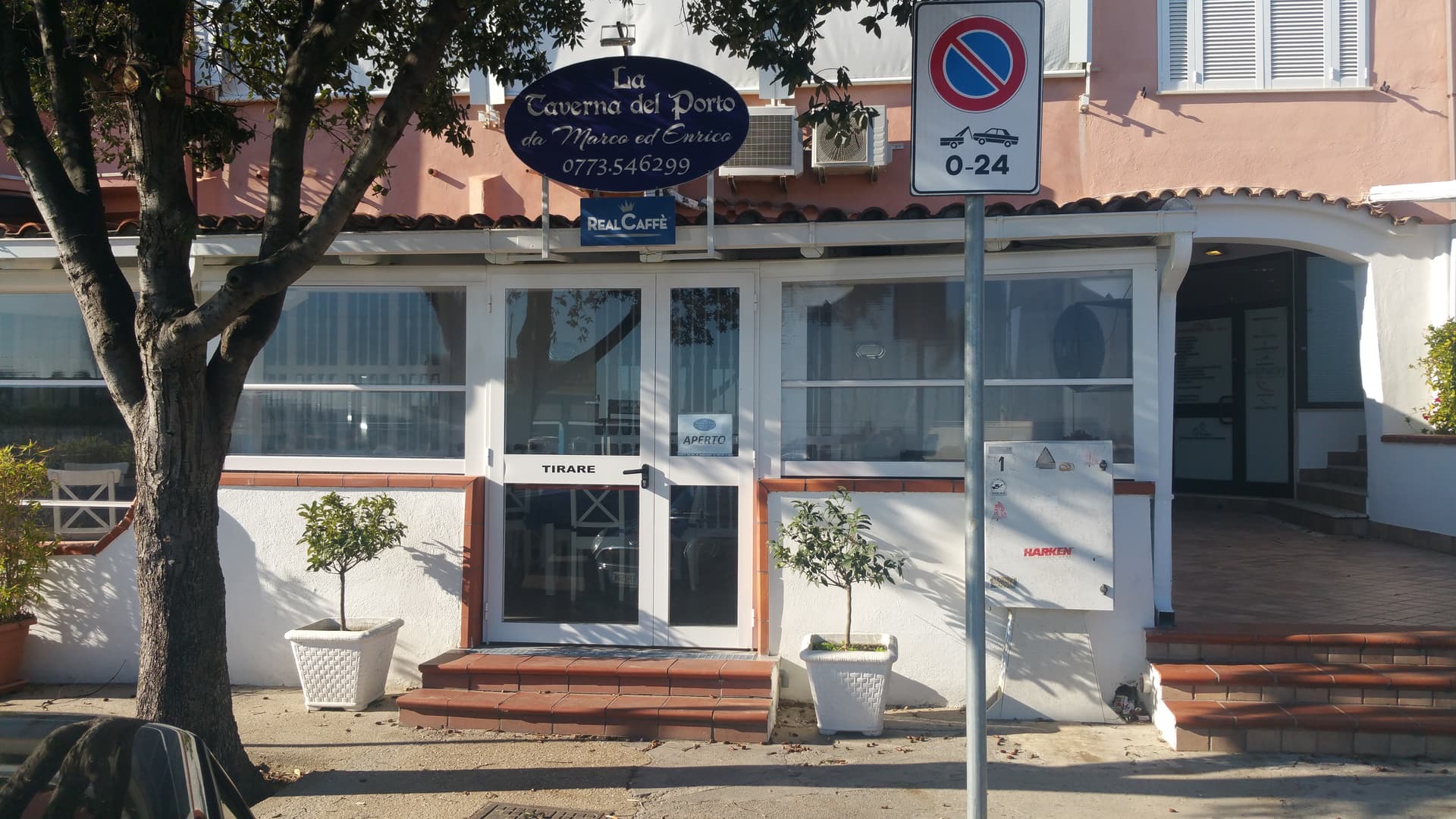 Immagine di copertina del ristorante Taverna Del Porto