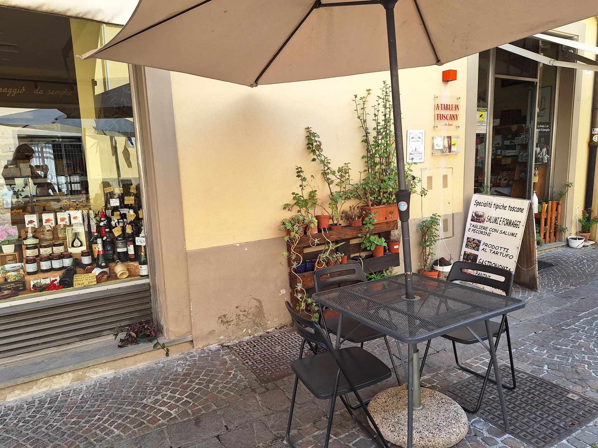 Immagine di copertina del ristorante A Table in Tuscany