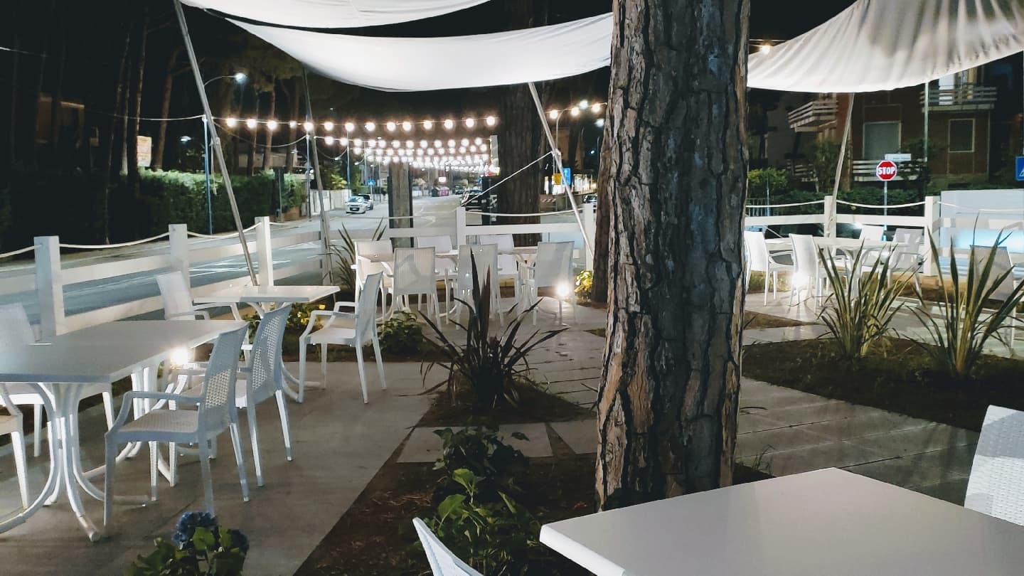 Ristorante Roof Garden caff&eacute; cucina &amp; pizzeria
