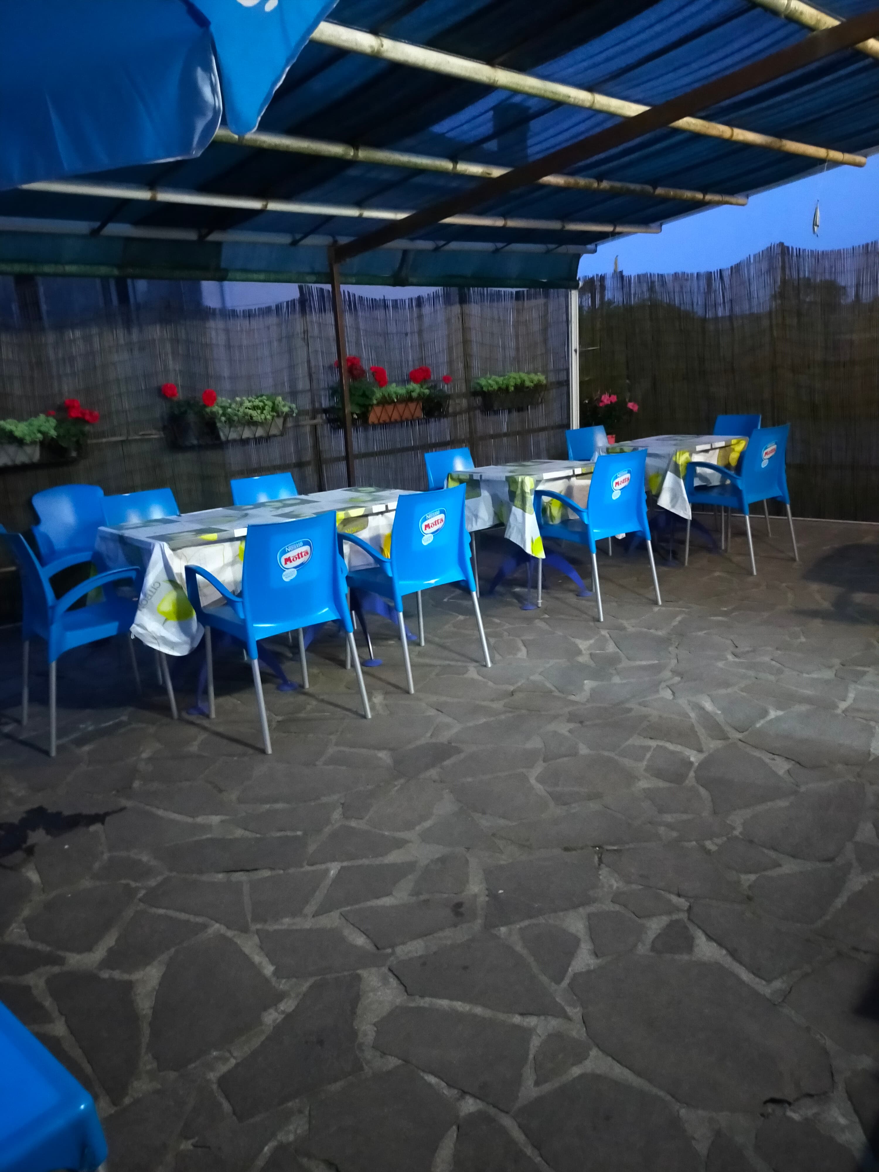 Pizzeria Trattoria Zio Mario - Ristorante a Tre Re-Mezzana Corti