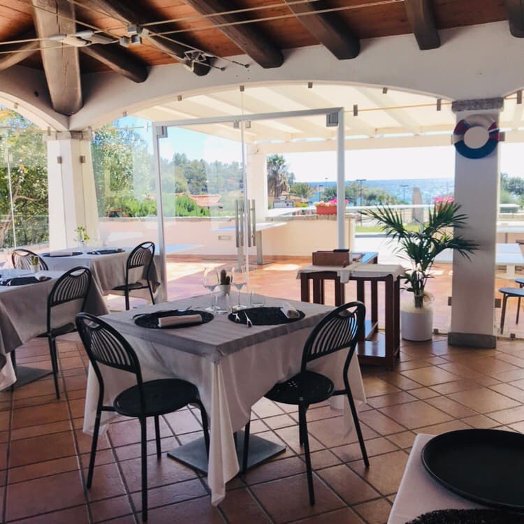Tholoi Restaurant and Pizzeria - Ristorante a Tortolì
