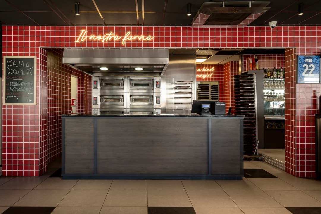 Immagine di copertina del ristorante Pizzeria Luna Rossa - Cormano