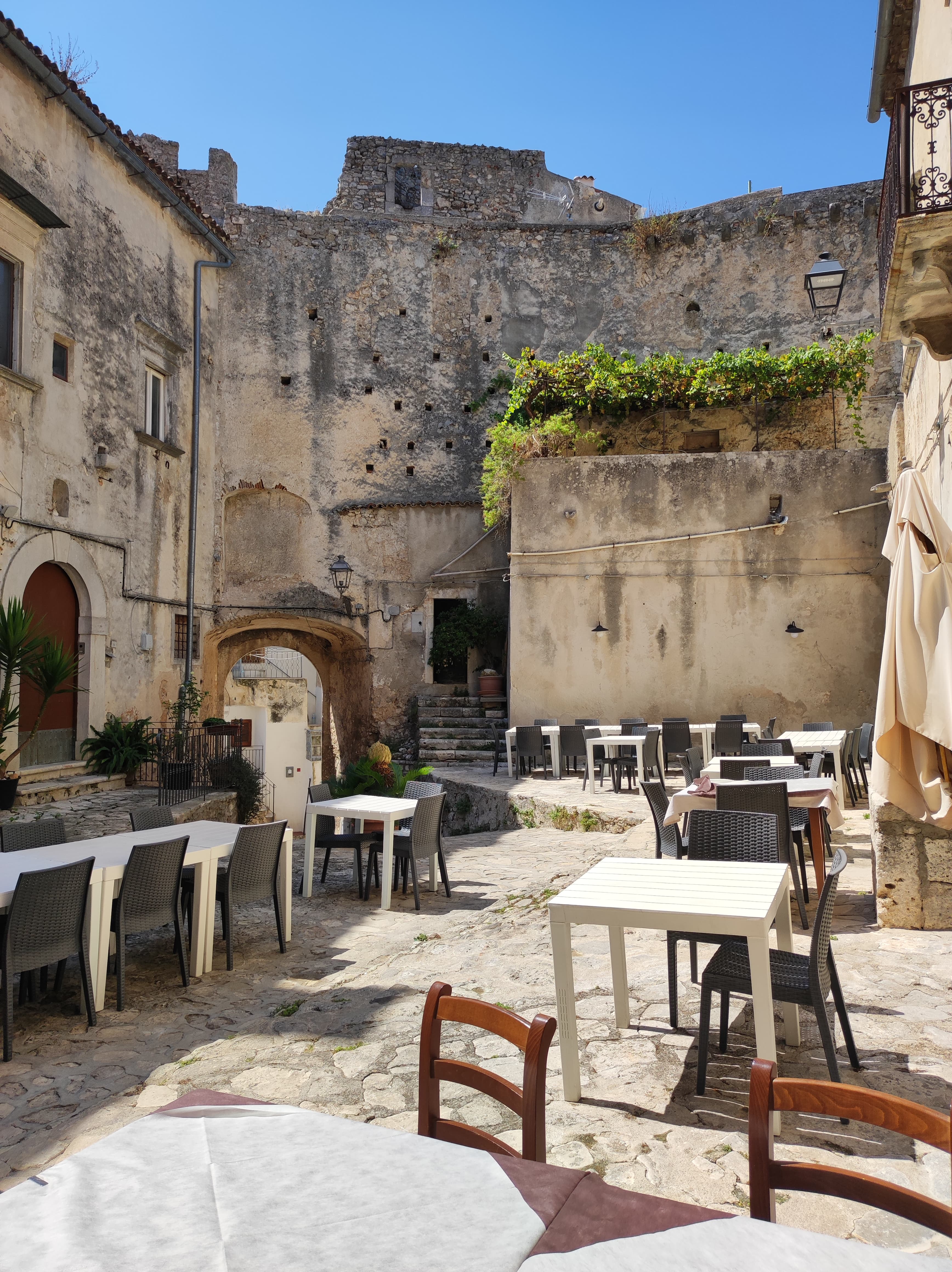 Osteria Da Miki Il Federiciano - Ristorante a Vico del Gargano