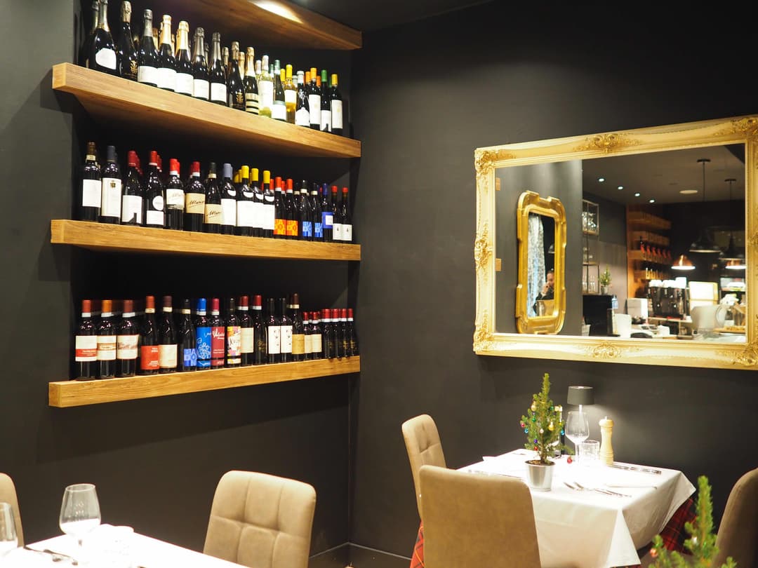 Immagine di copertina del ristorante Bistro con Amore Vini e Cucina