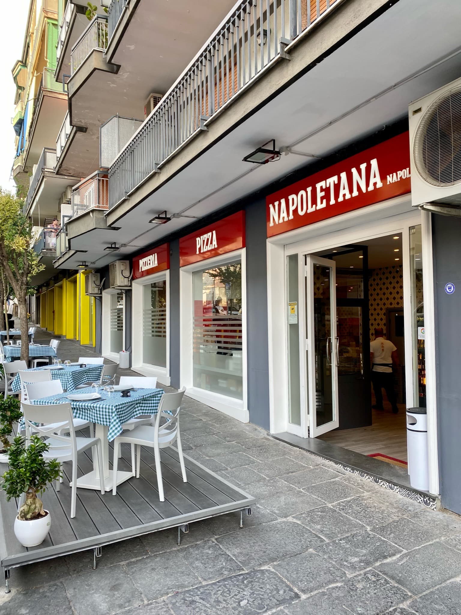 Ristorante Pizzeria Pizza Napoletana