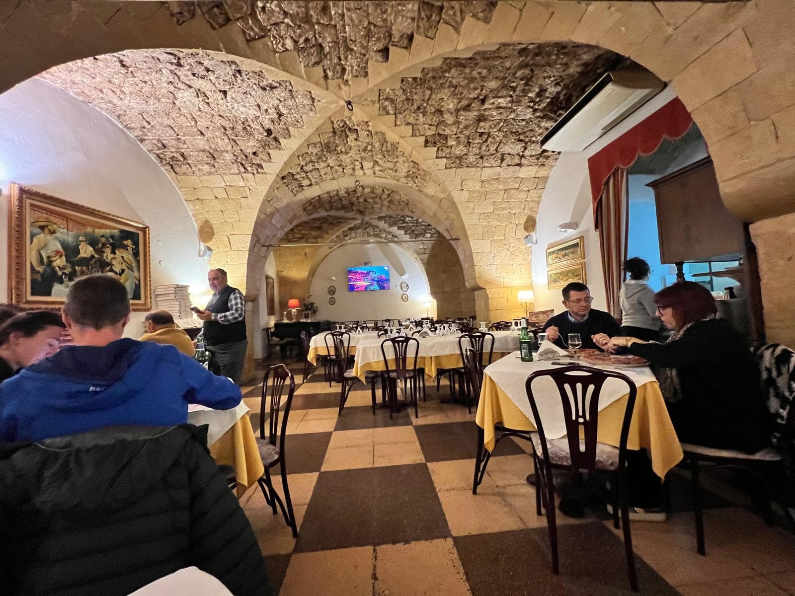 Pizzeria Pizzoleria &quot;Nabila&quot; - Ristorante a Sortino