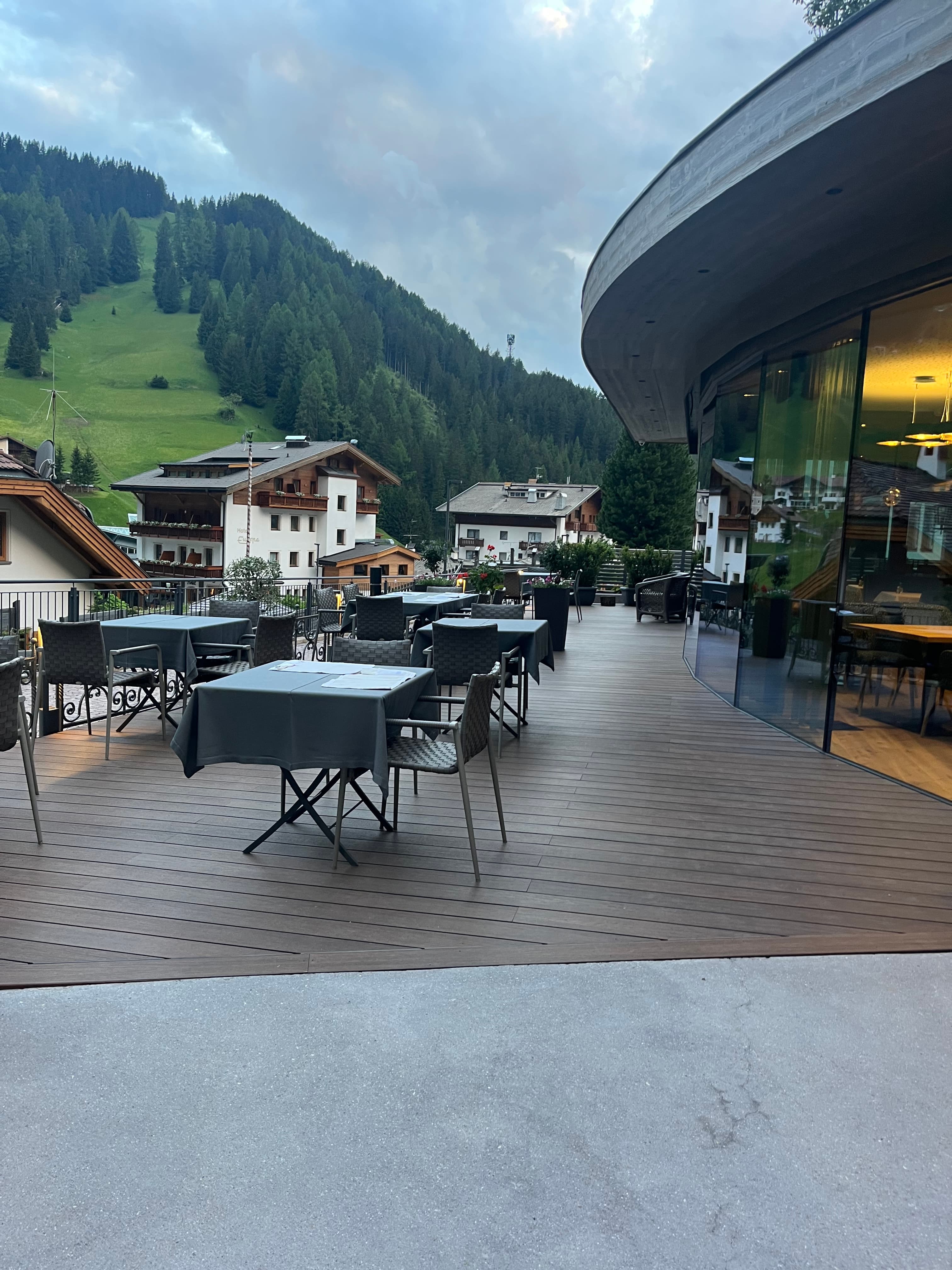 Restaurant Pizzeria Sun Valley St&uuml;bele - Ristorante a Selva di Val Gardena