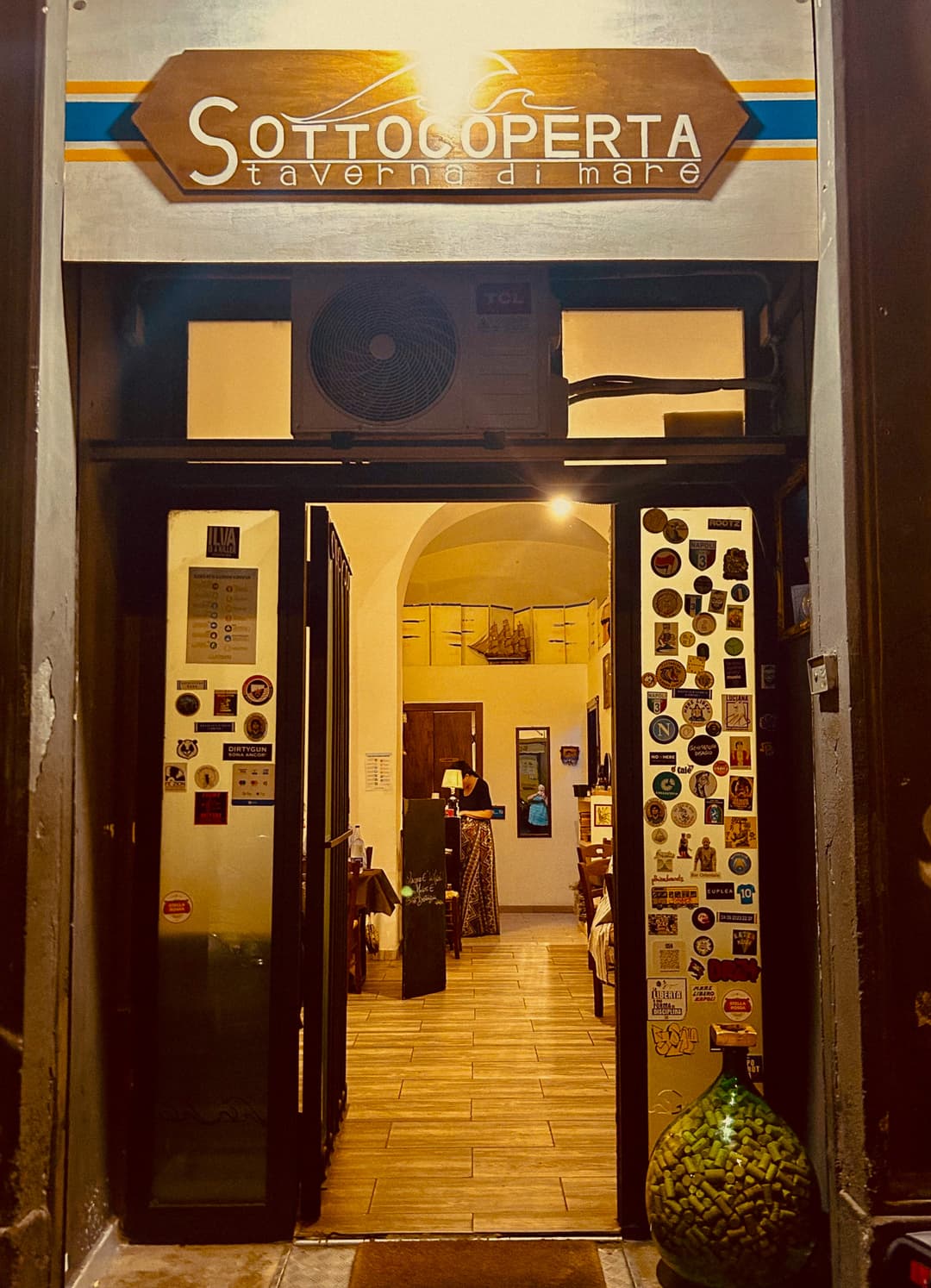 Immagine di copertina del ristorante Sottocoperta Taverna di mare