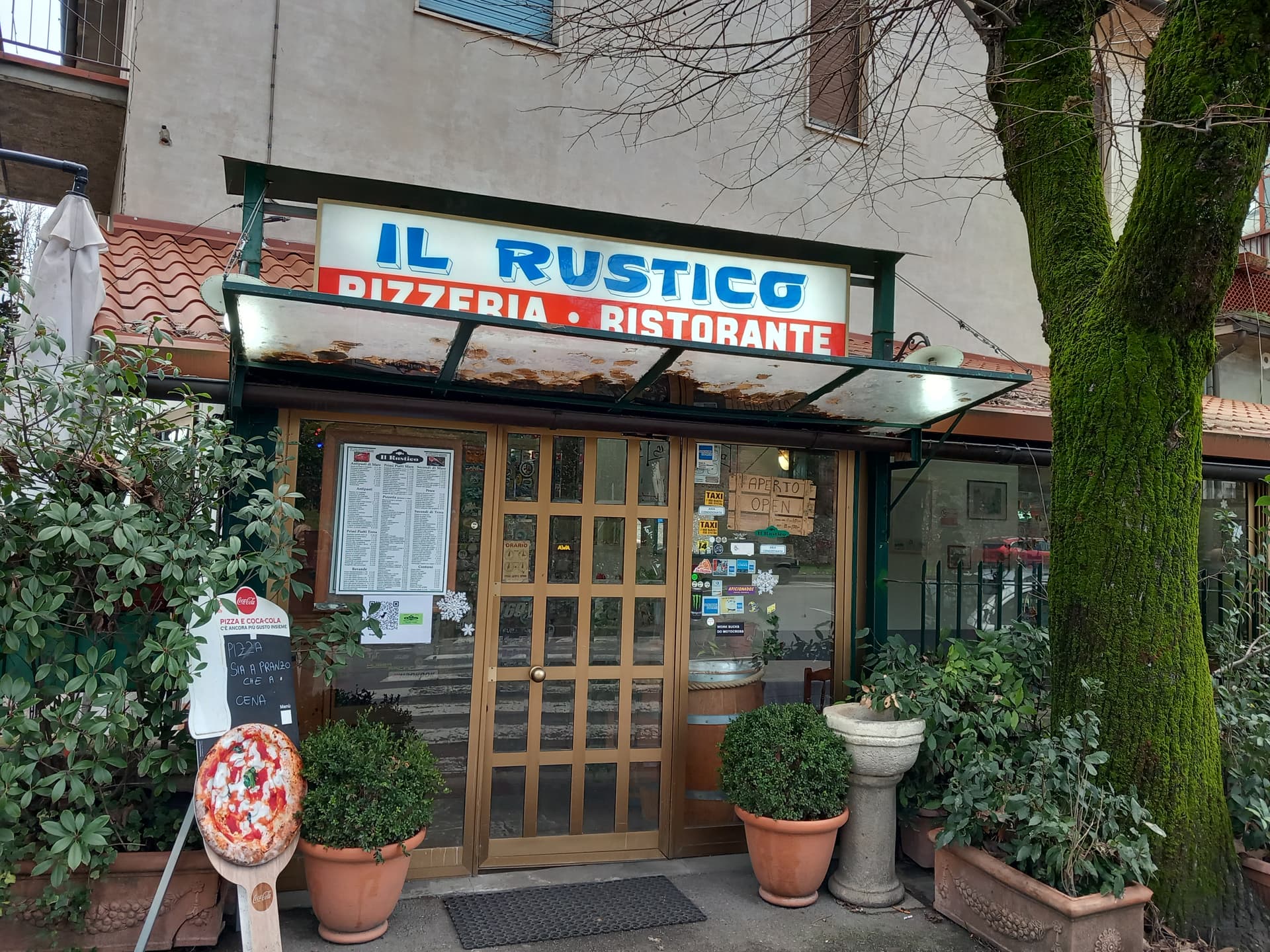Ristorante Il Rustico - Ristorante Pizzeria Specialita' Marinare Scarperia e San Piero